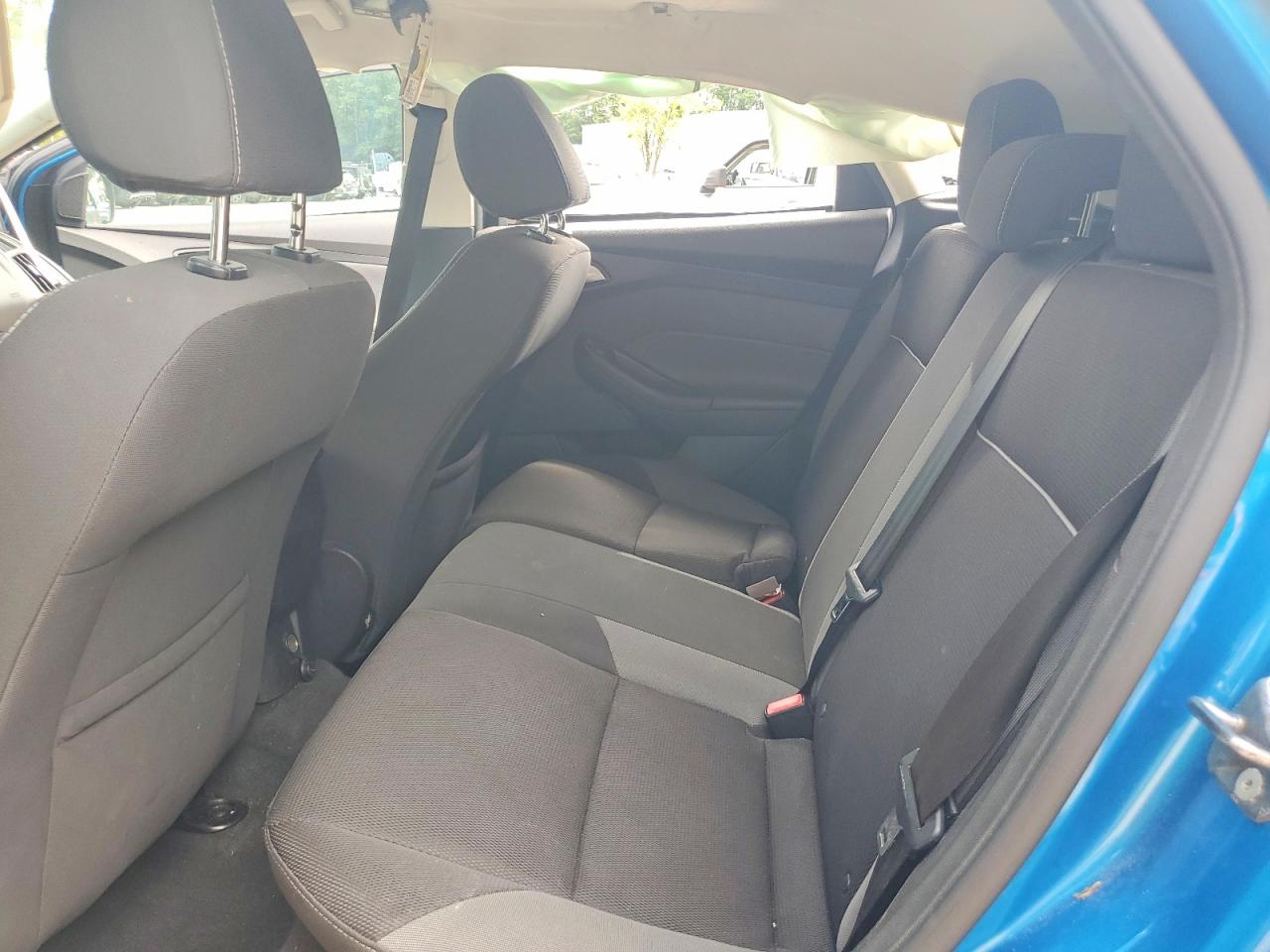 2013 Ford Focus Se Blue vin: 1FADP3K26DL240709