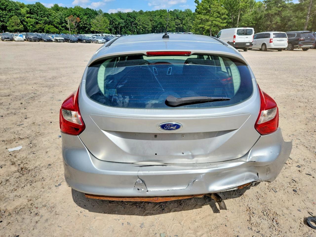 2013 Ford Focus Se Silver vin: 1FADP3K26DL255792