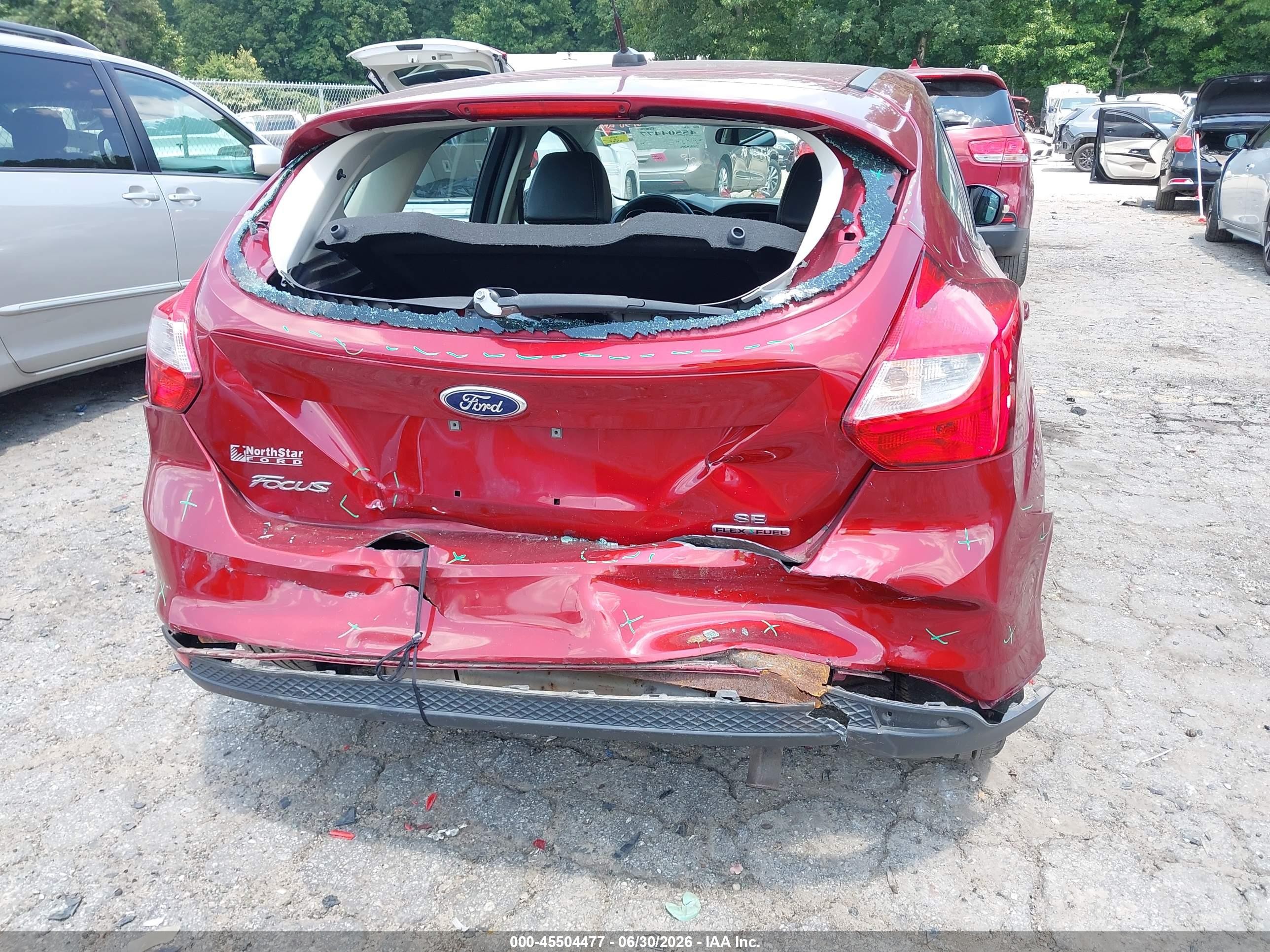 2013 Ford Focus Se Burgundy vin: 1FADP3K26DL263682