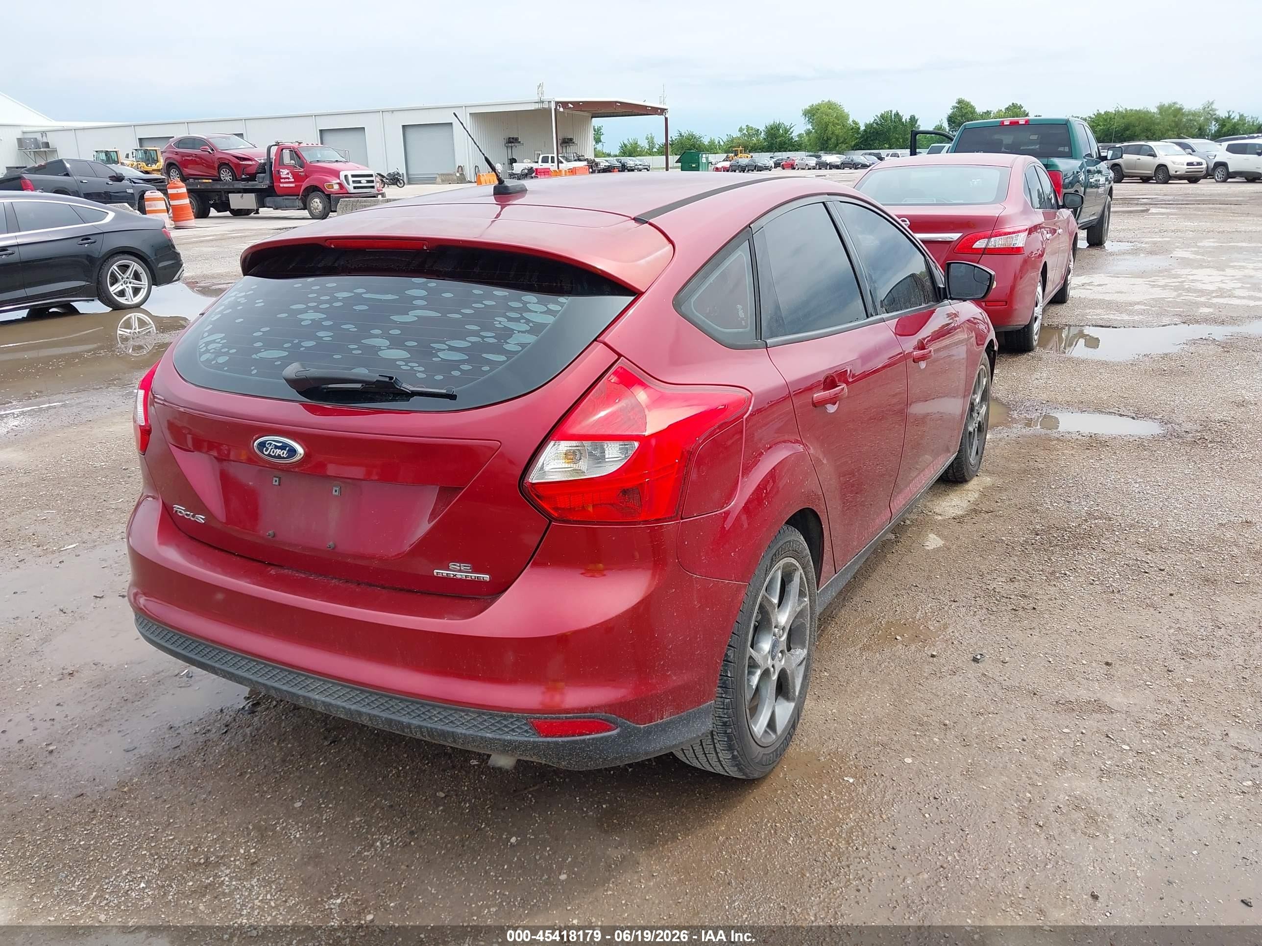 2014 Ford Focus Se Red vin: 1FADP3K26EL148890