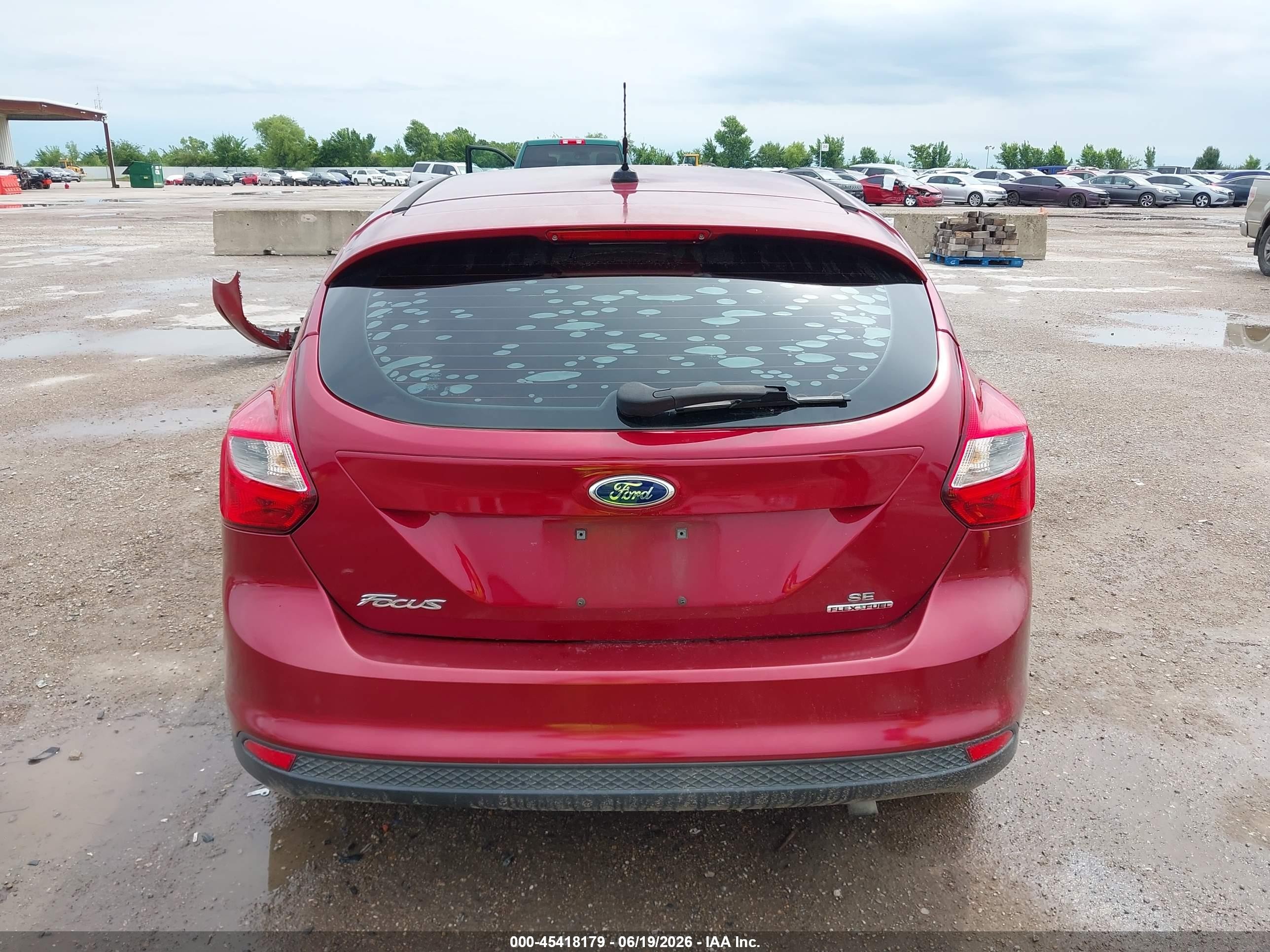 2014 Ford Focus Se Red vin: 1FADP3K26EL148890