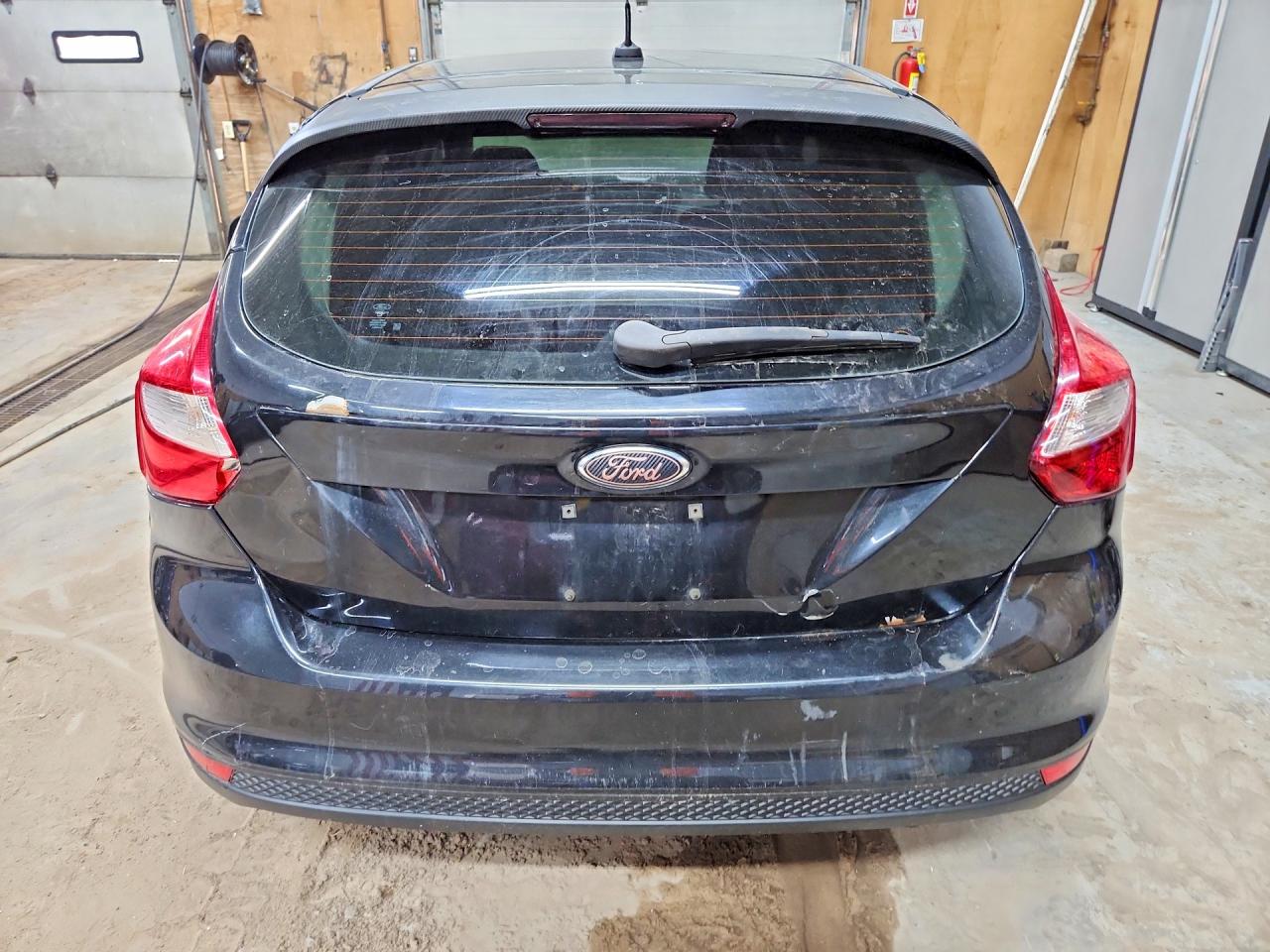 2014 Ford Focus Se Черный vin: 1FADP3K26EL176009