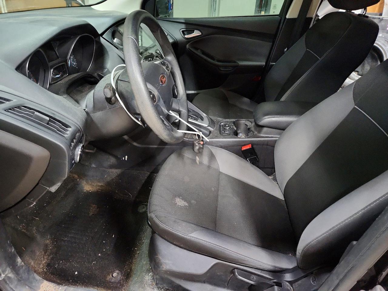 2014 Ford Focus Se Черный vin: 1FADP3K26EL176009