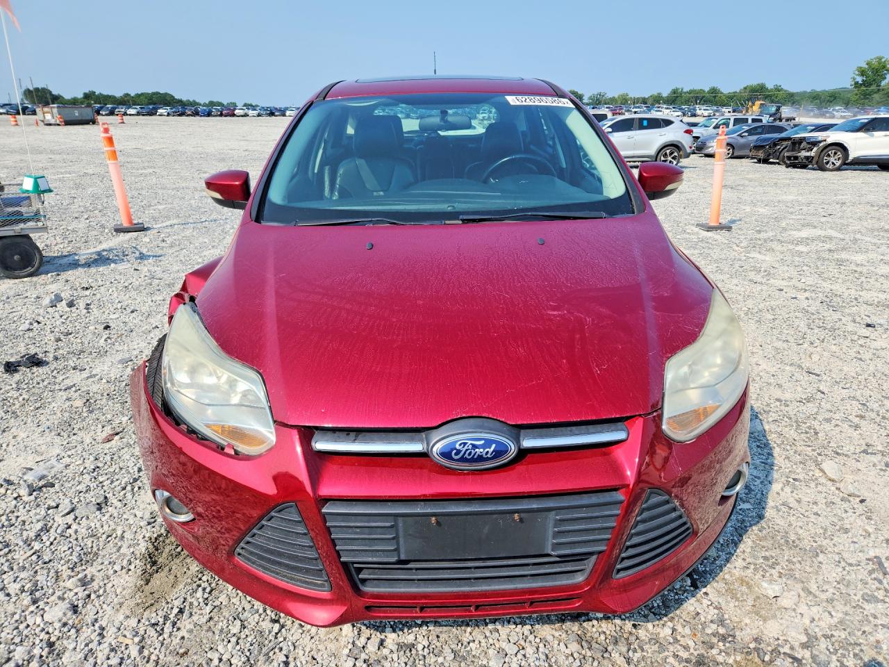 2014 Ford Focus Se Red vin: 1FADP3K26EL176852