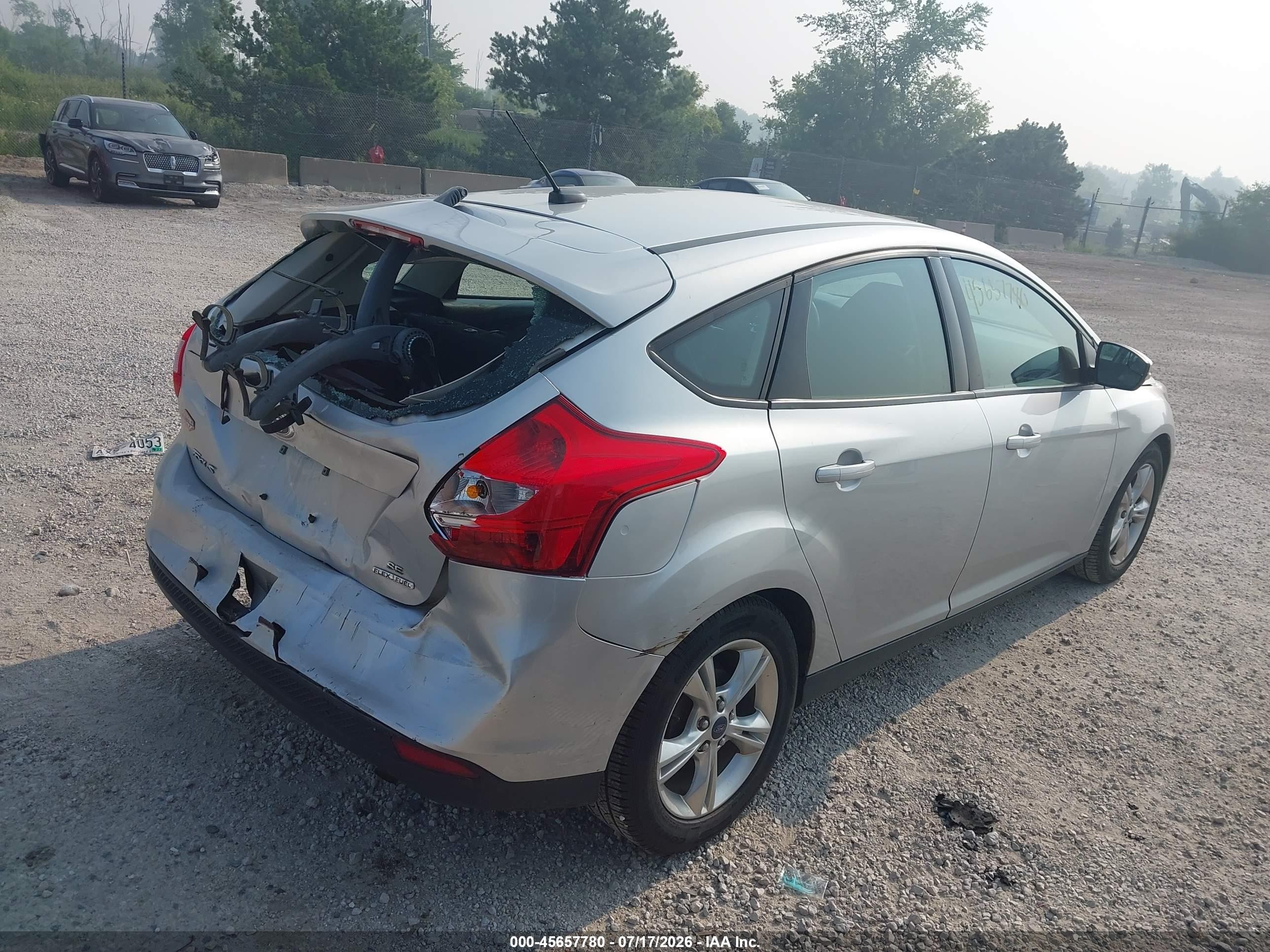 2014 Ford Focus Se Серебряный vin: 1FADP3K26EL181419