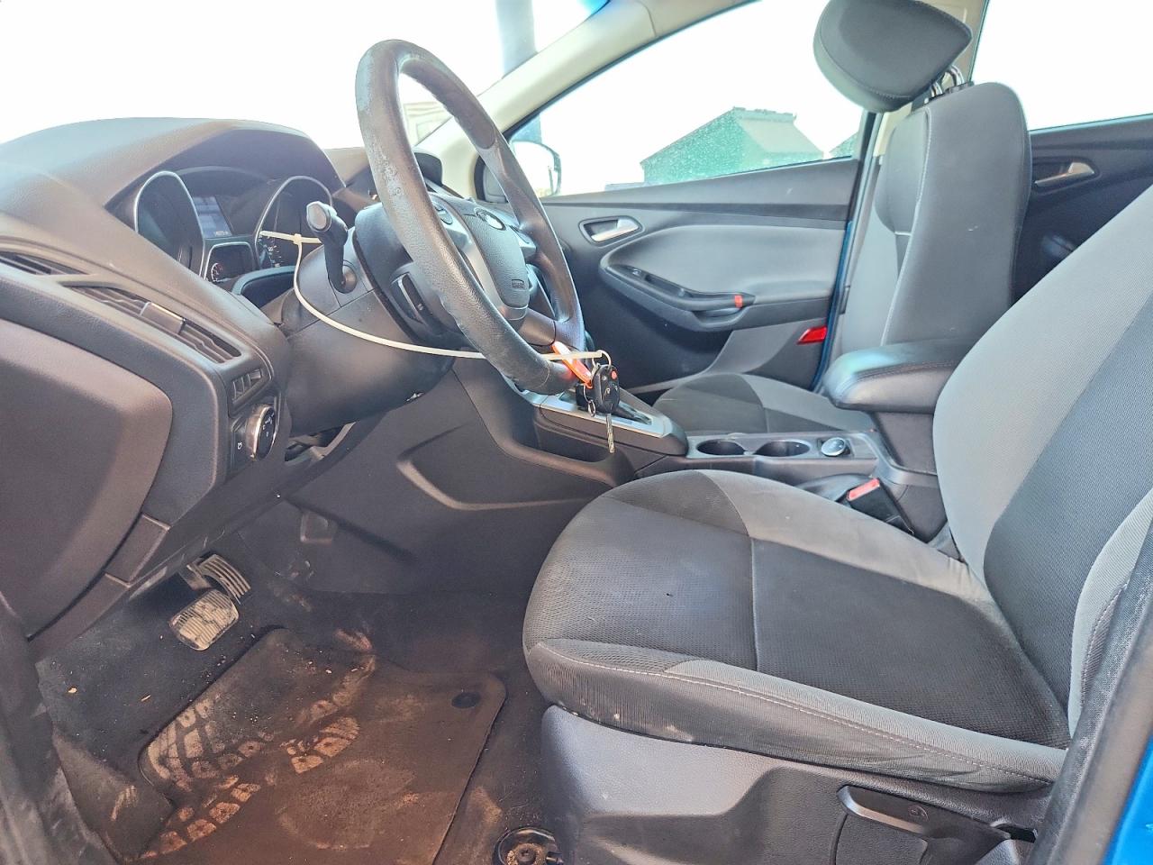 2014 Ford Focus Se Blue vin: 1FADP3K26EL185583
