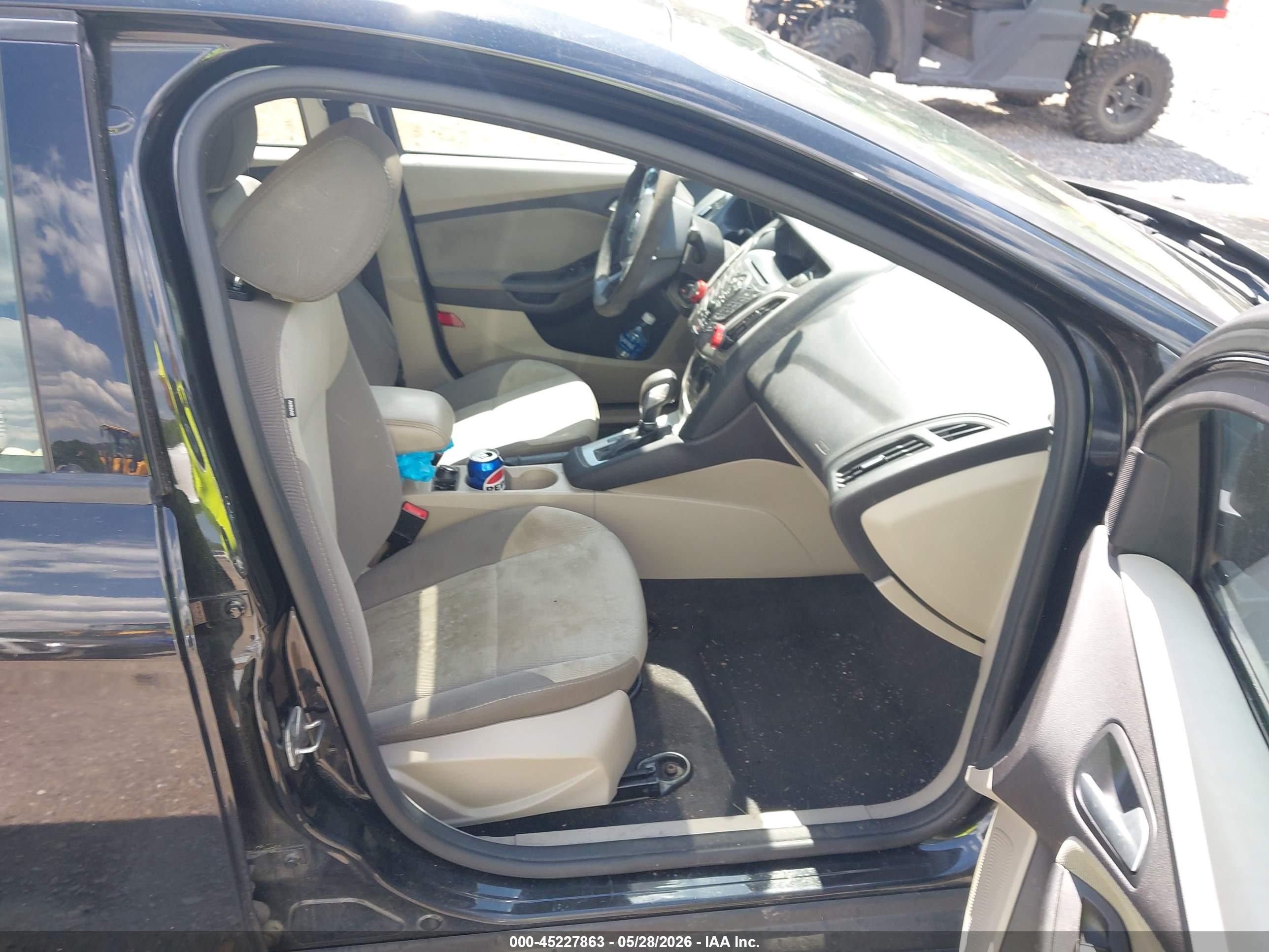 2014 Ford Focus Se Black vin: 1FADP3K26EL200423