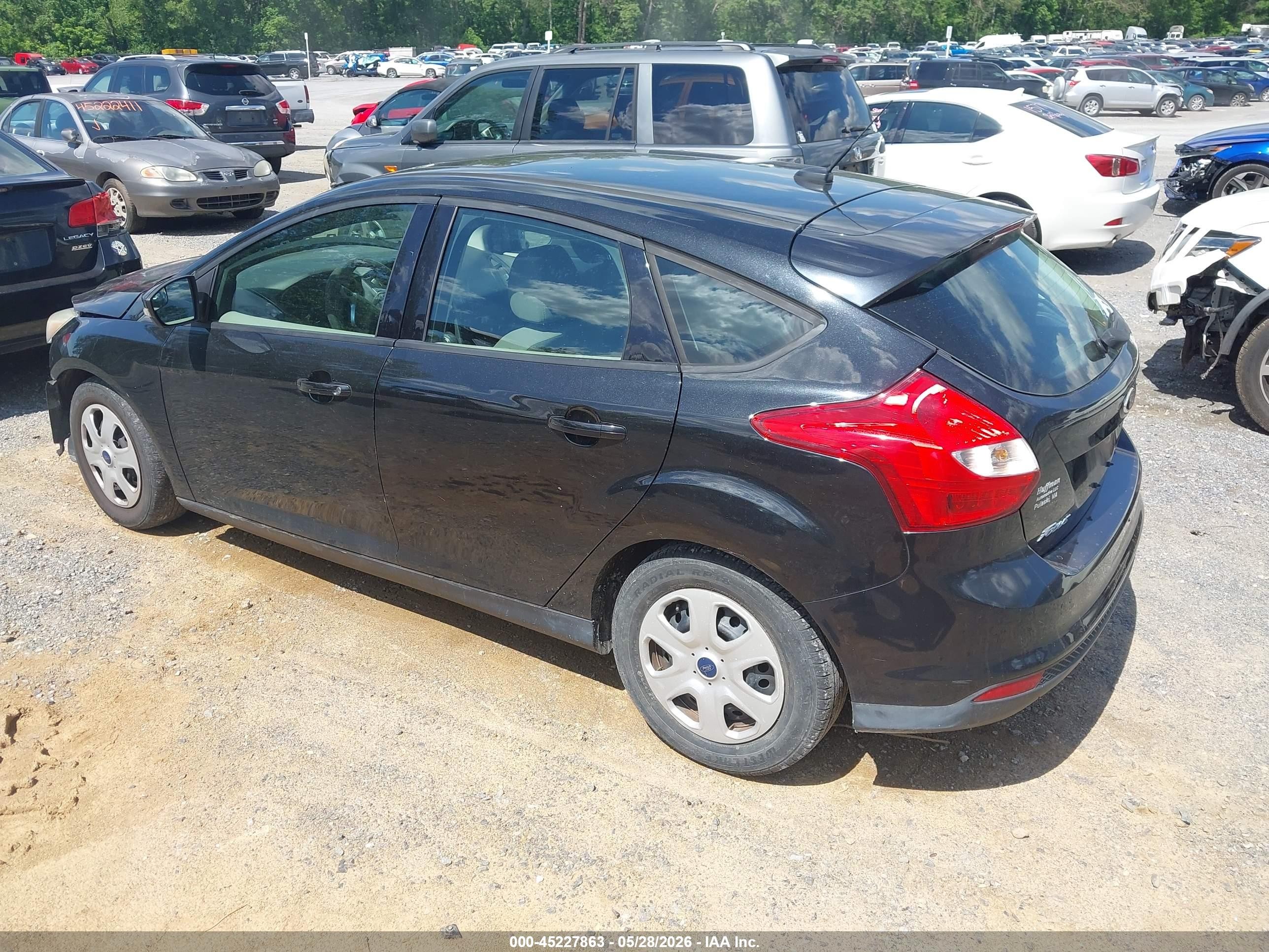 2014 Ford Focus Se Black vin: 1FADP3K26EL200423