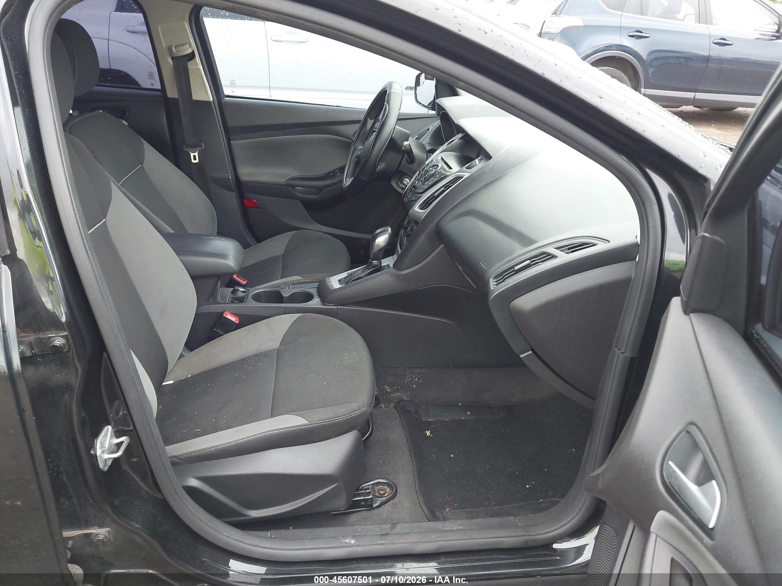 2014 Ford Focus Se Black vin: 1FADP3K26EL201717