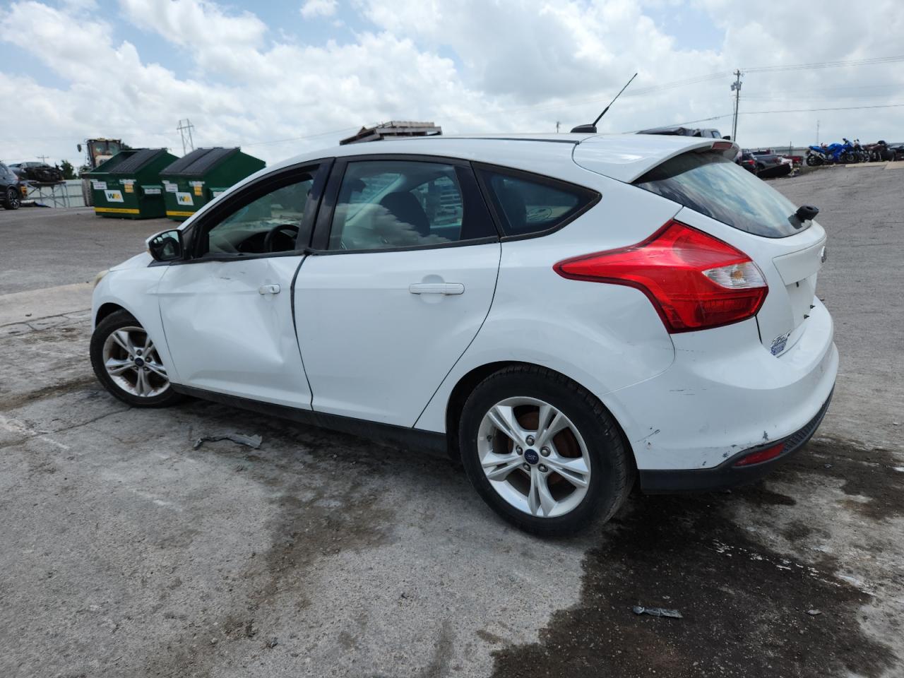 2014 Ford Focus Se Белый vin: 1FADP3K26EL238606