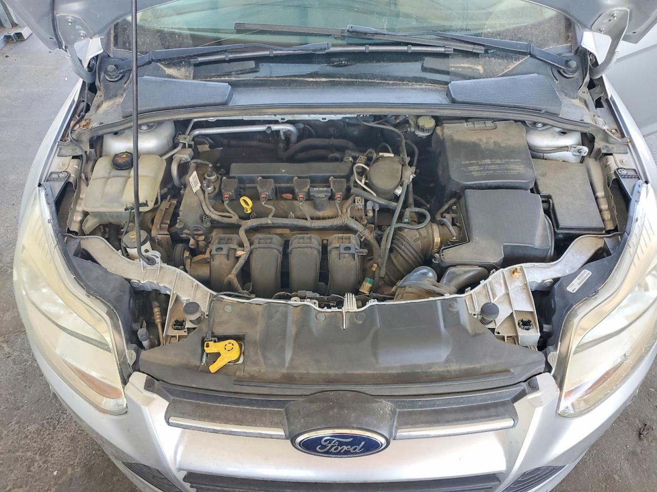 2014 Ford Focus Se Silver vin: 1FADP3K26EL255194