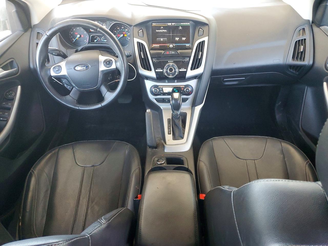 2014 Ford Focus Se Silver vin: 1FADP3K26EL255194
