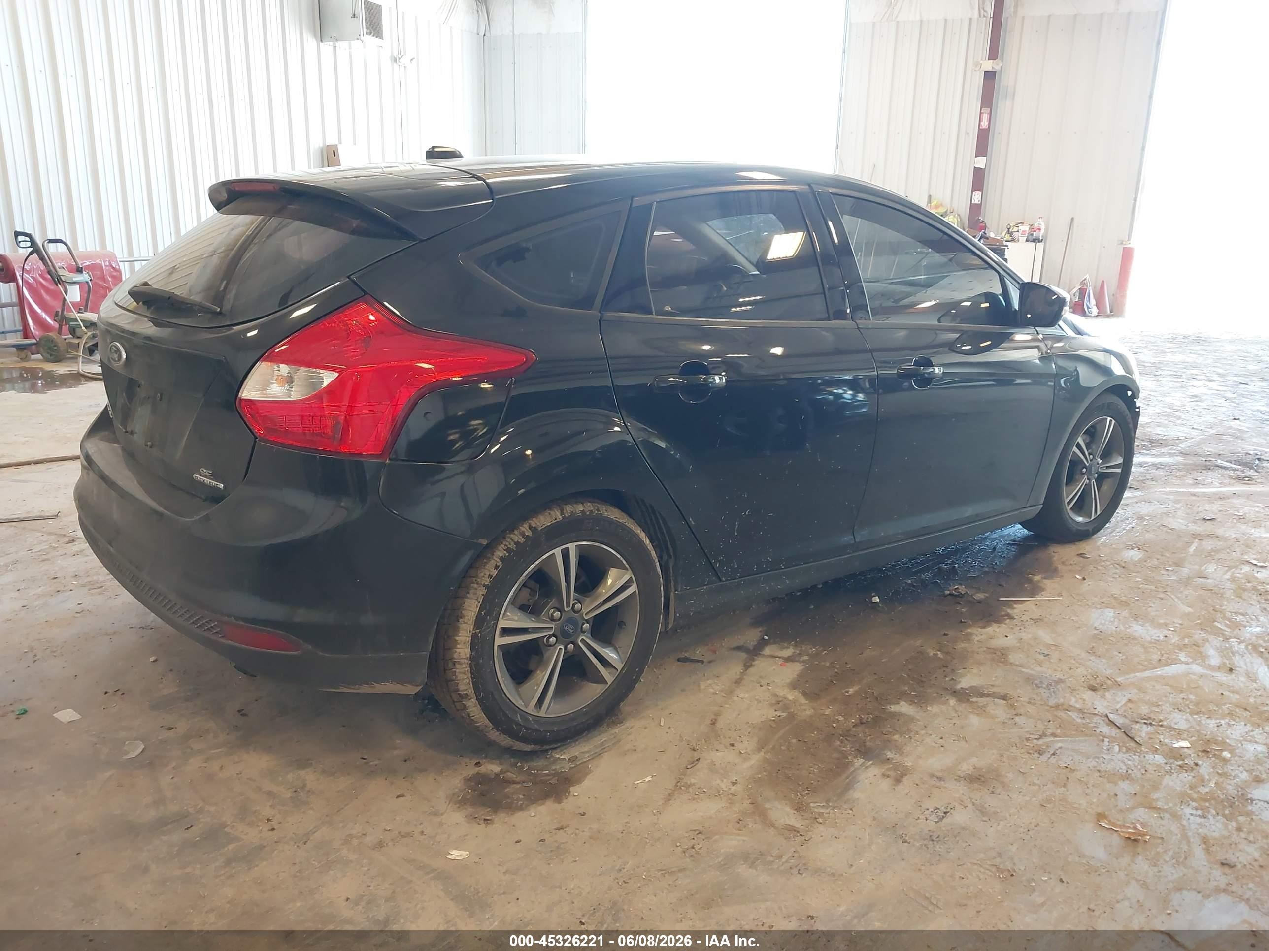 2014 Ford Focus Se Черный vin: 1FADP3K26EL278829