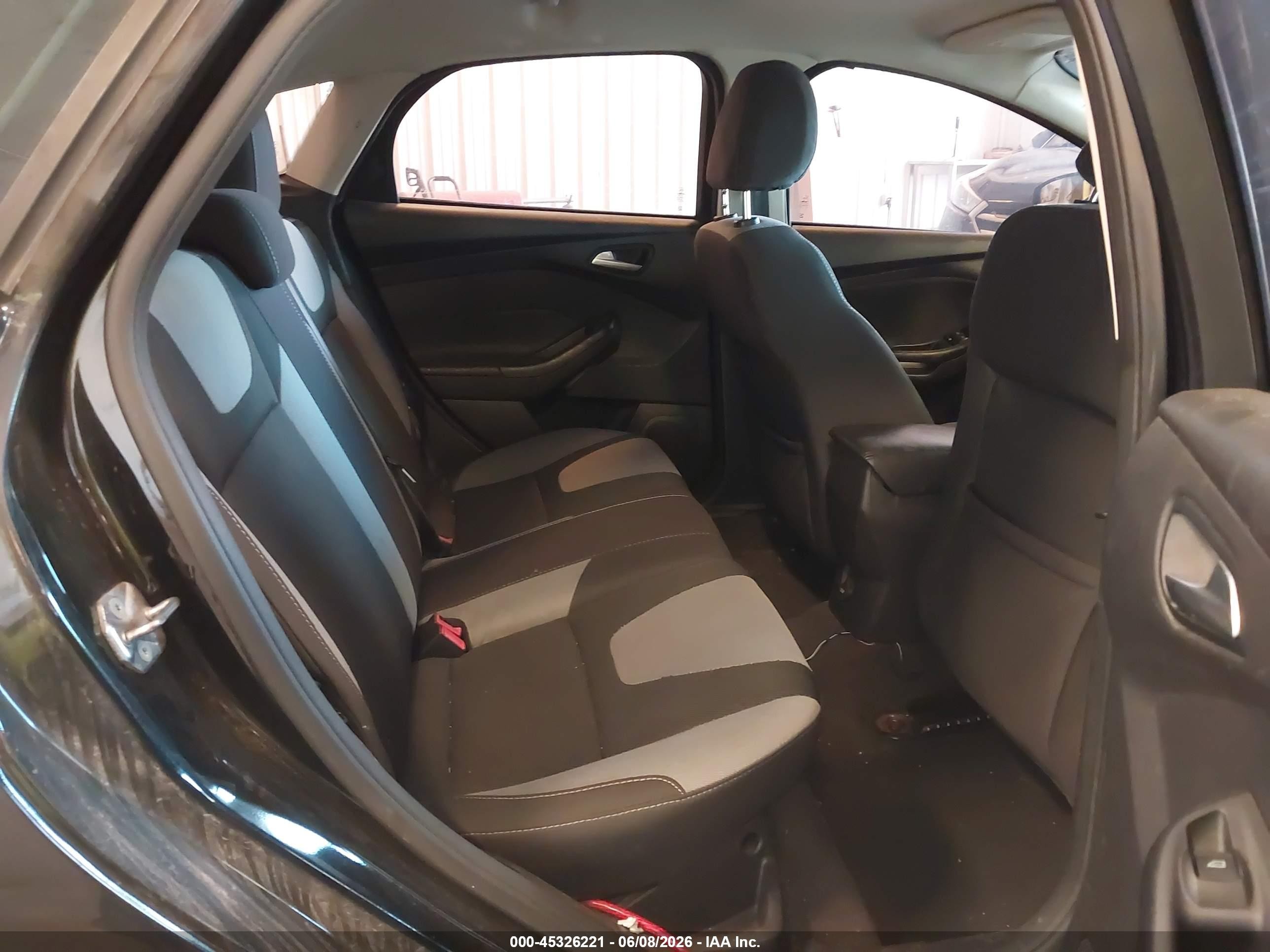 2014 Ford Focus Se Черный vin: 1FADP3K26EL278829