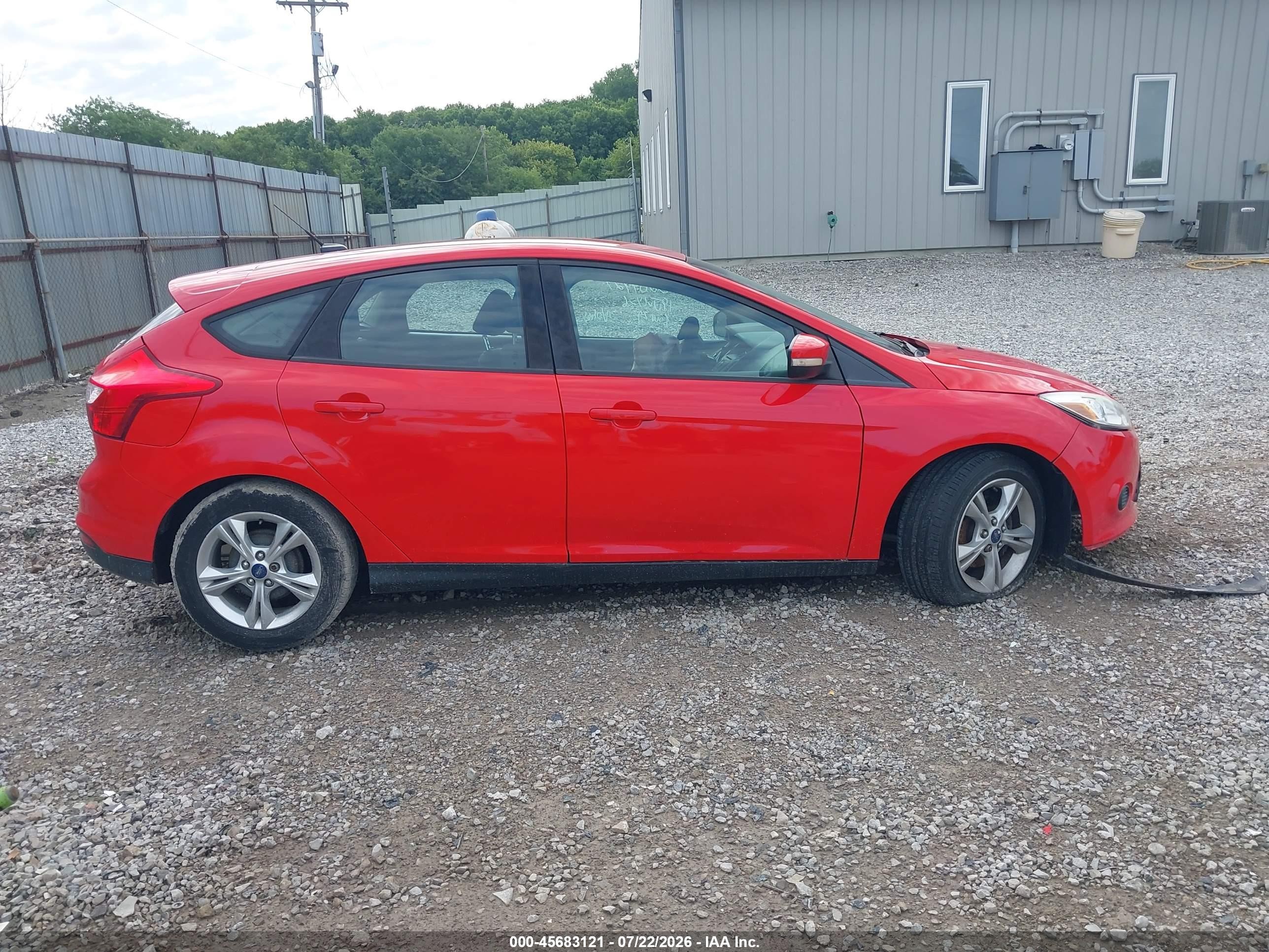 2014 Ford Focus Se Red vin: 1FADP3K26EL283724