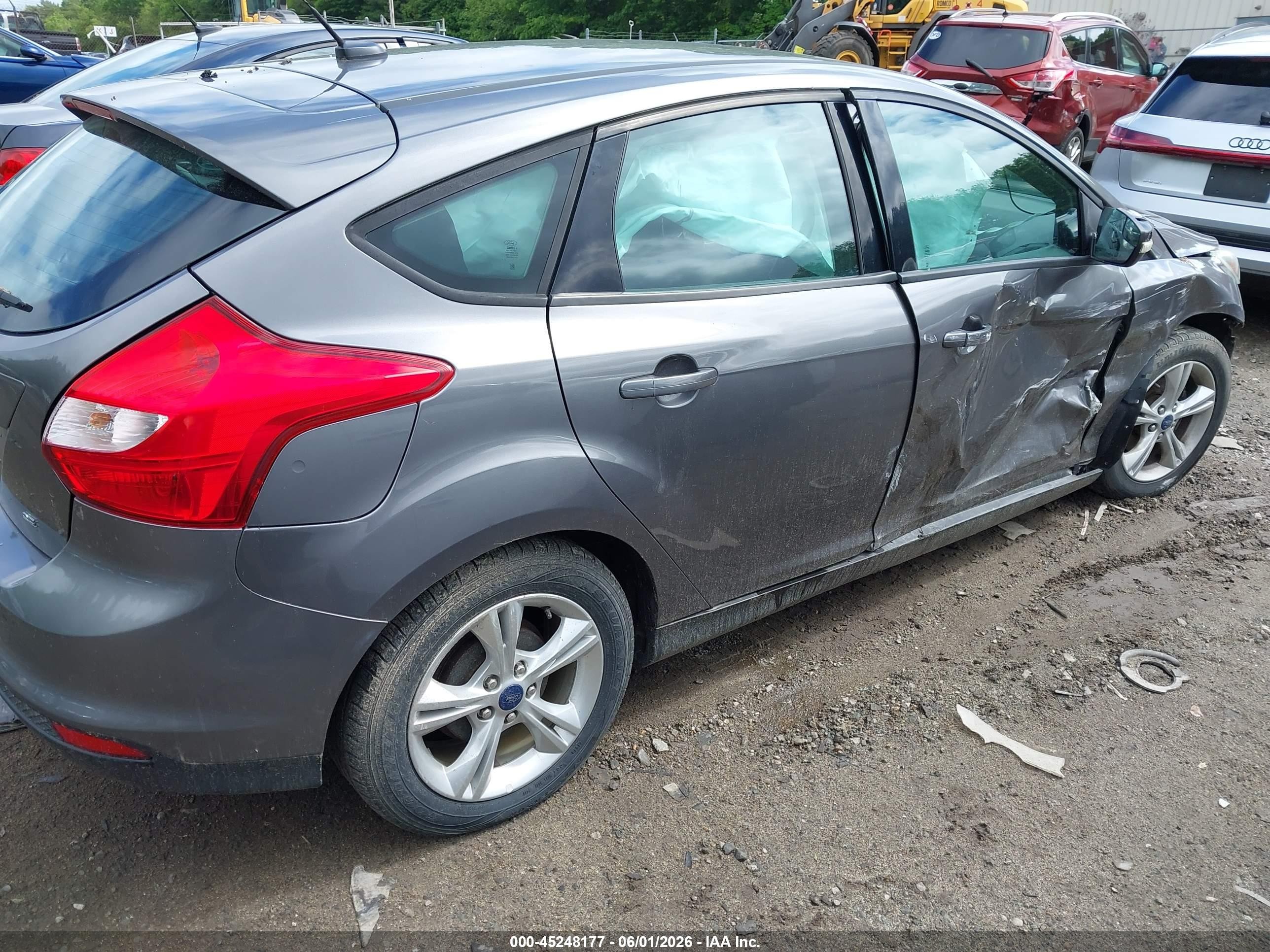 2014 Ford Focus Se Gray vin: 1FADP3K26EL313496