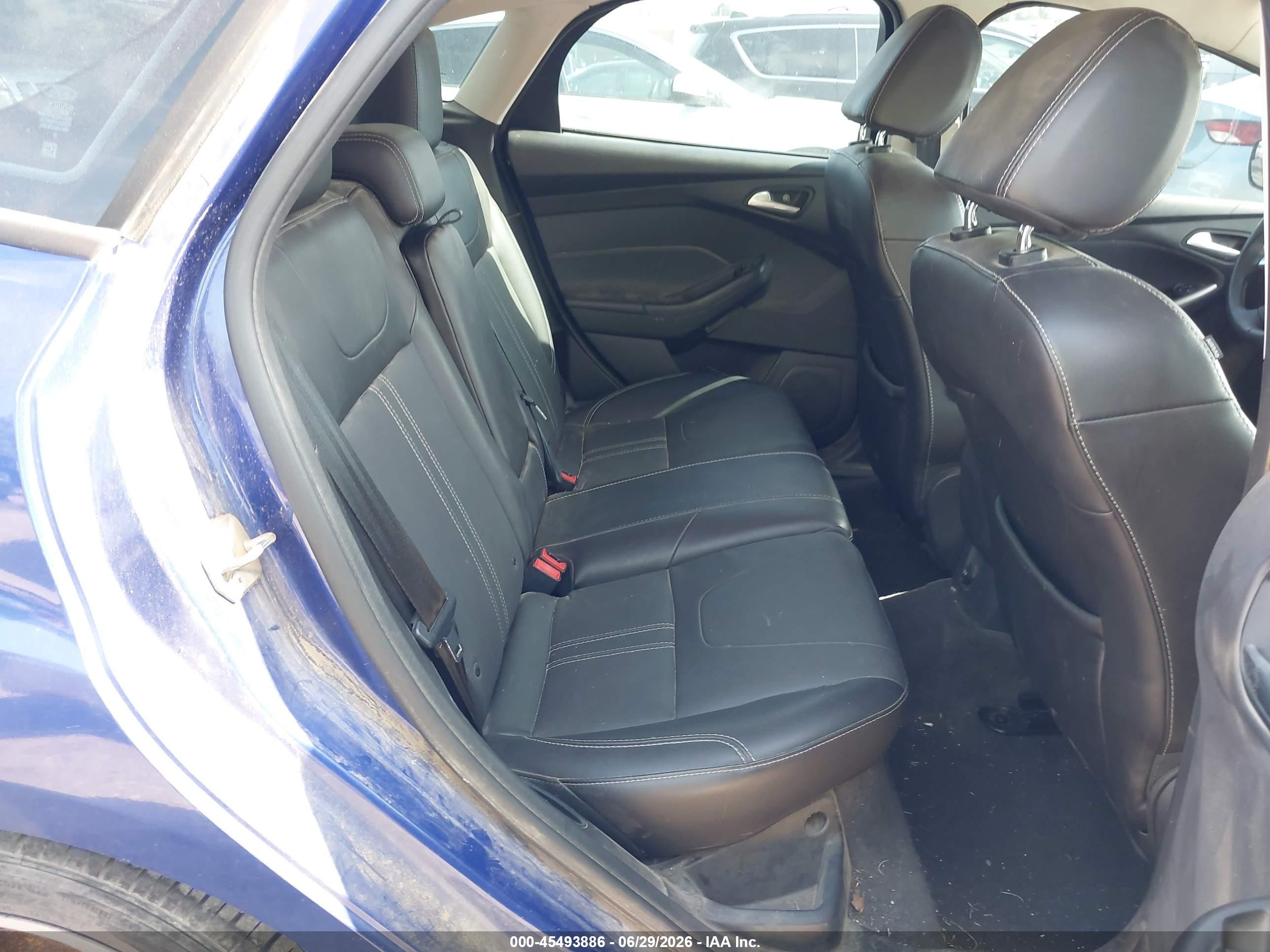 2014 Ford Focus Se Blue vin: 1FADP3K26EL327222