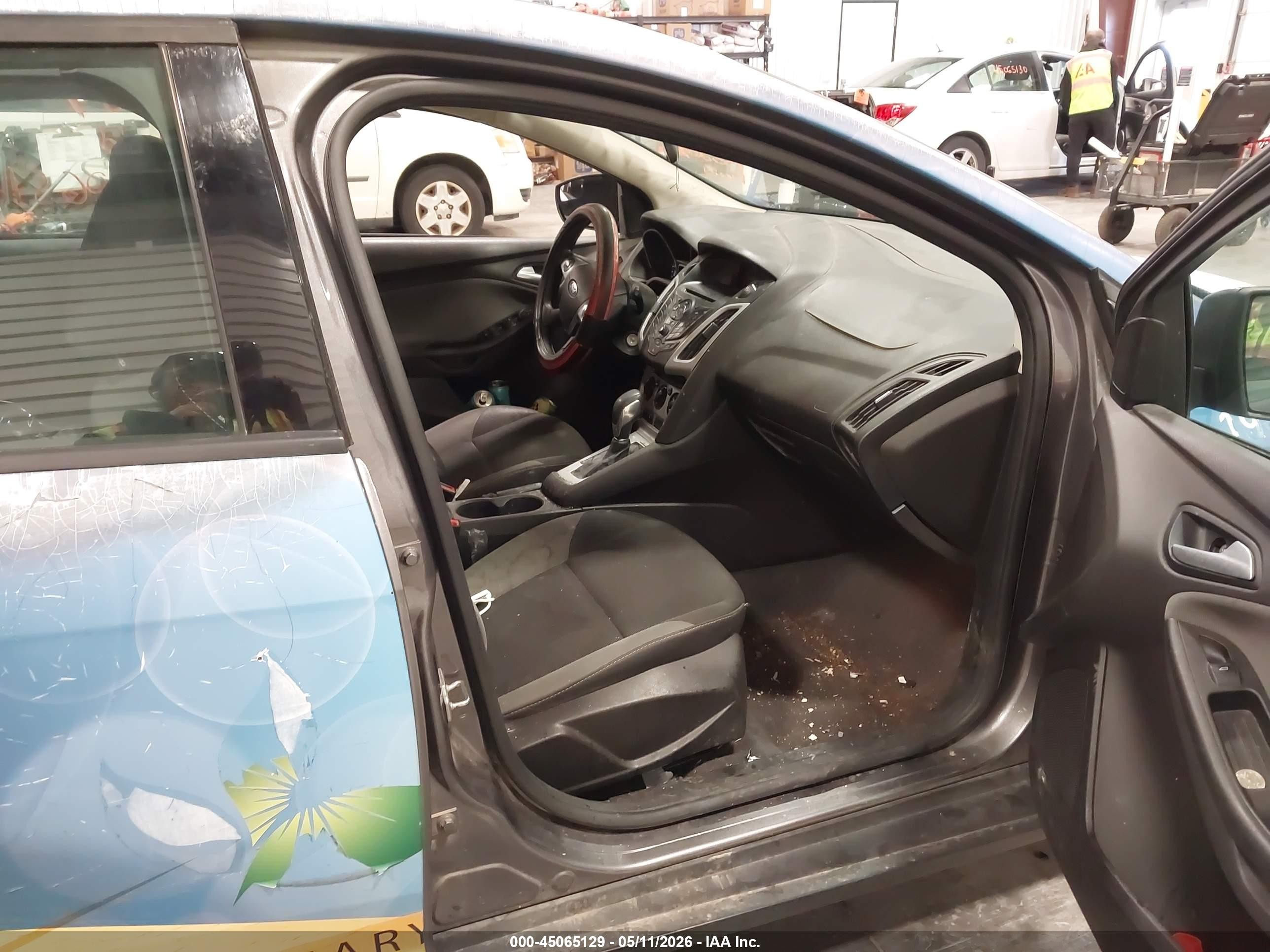 2014 Ford Focus Se Gray vin: 1FADP3K26EL341055