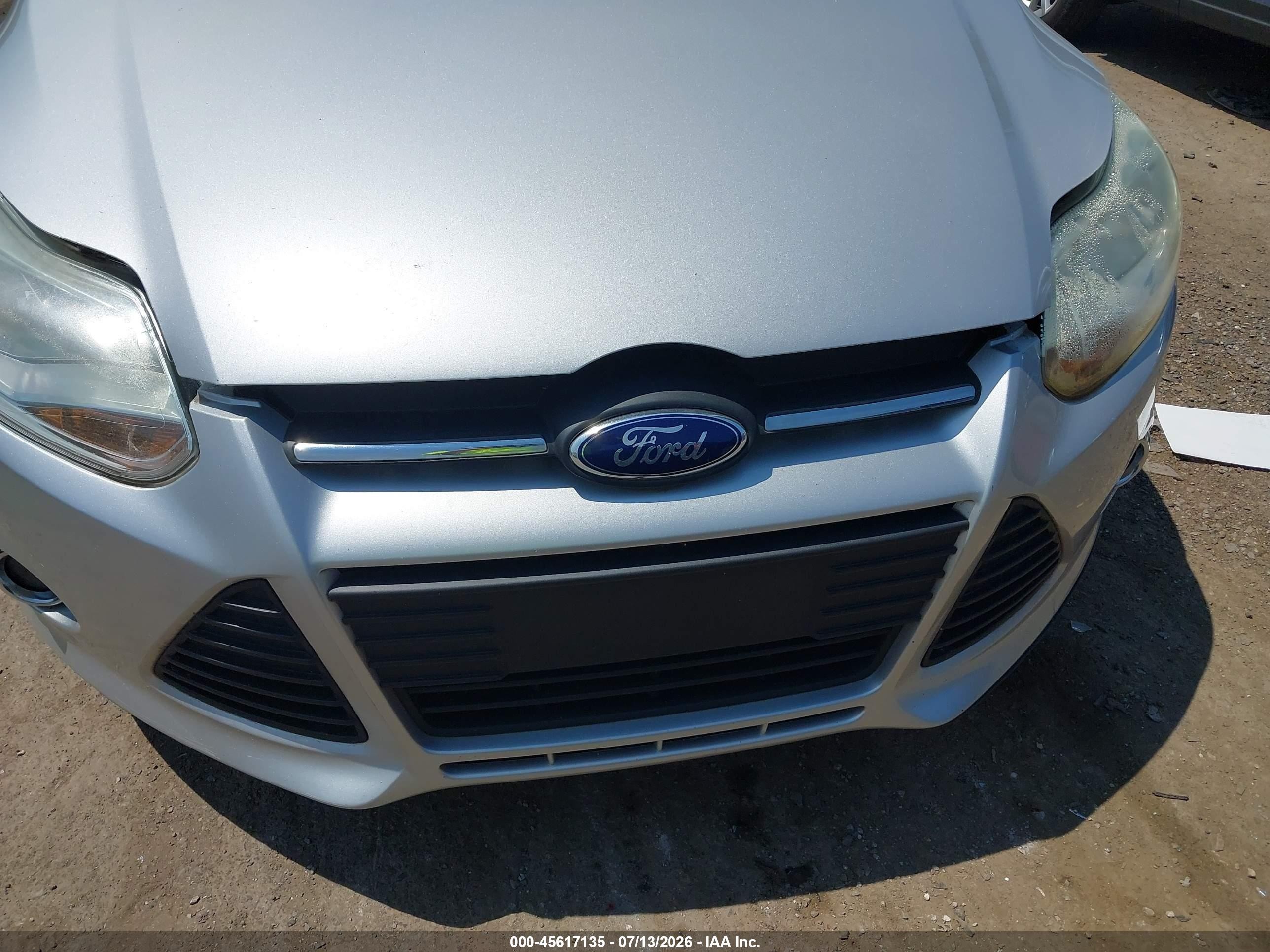2014 Ford Focus Se Silver vin: 1FADP3K26EL371575