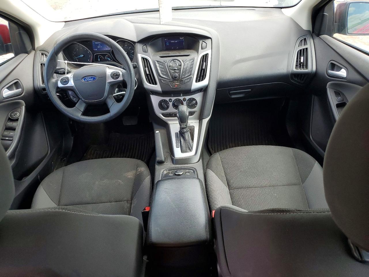 2014 Ford Focus Se Red vin: 1FADP3K26EL375528