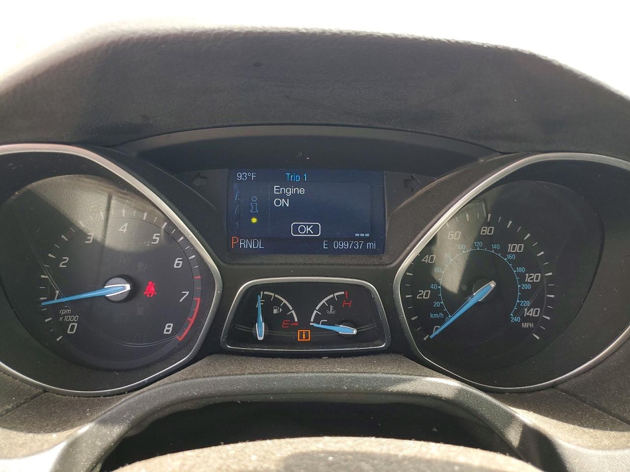 2014 Ford Focus Se Red vin: 1FADP3K26EL375528