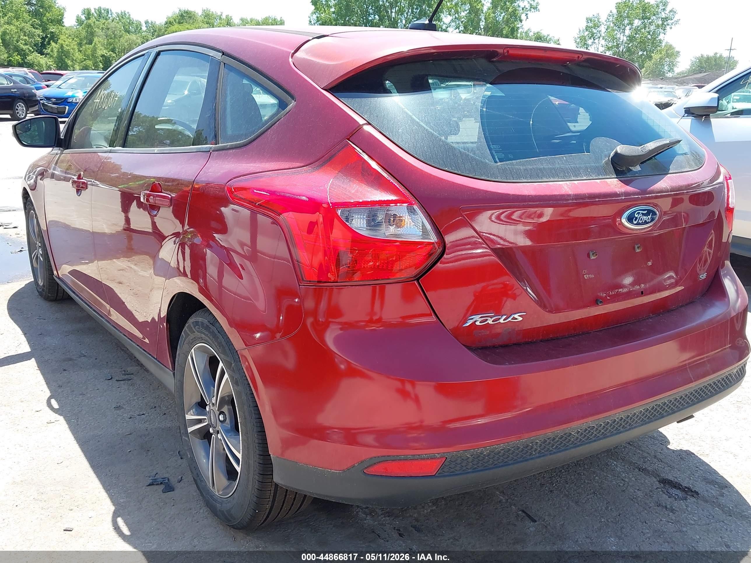 2014 Ford Focus Se Бордовый vin: 1FADP3K26EL453953