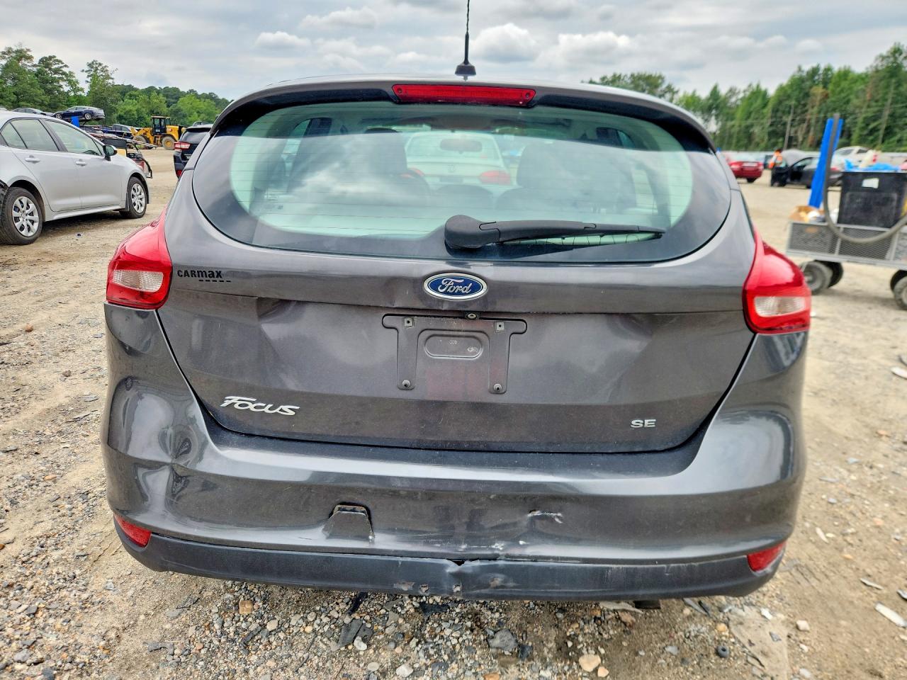 2015 Ford Focus Se Gray vin: 1FADP3K26FL200164