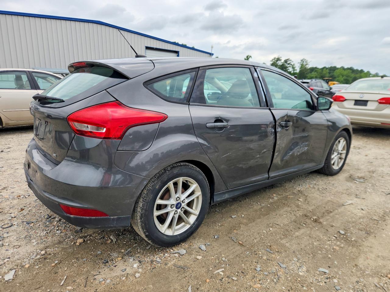 2015 Ford Focus Se Gray vin: 1FADP3K26FL200164