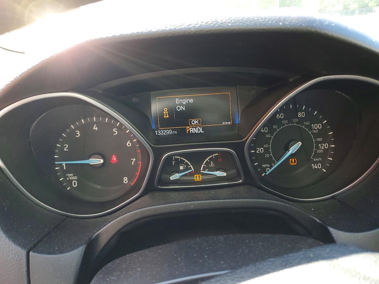 2015 Ford Focus Se Gray vin: 1FADP3K26FL222777