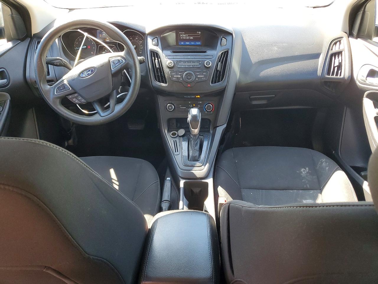 2015 Ford Focus Se Gray vin: 1FADP3K26FL222777
