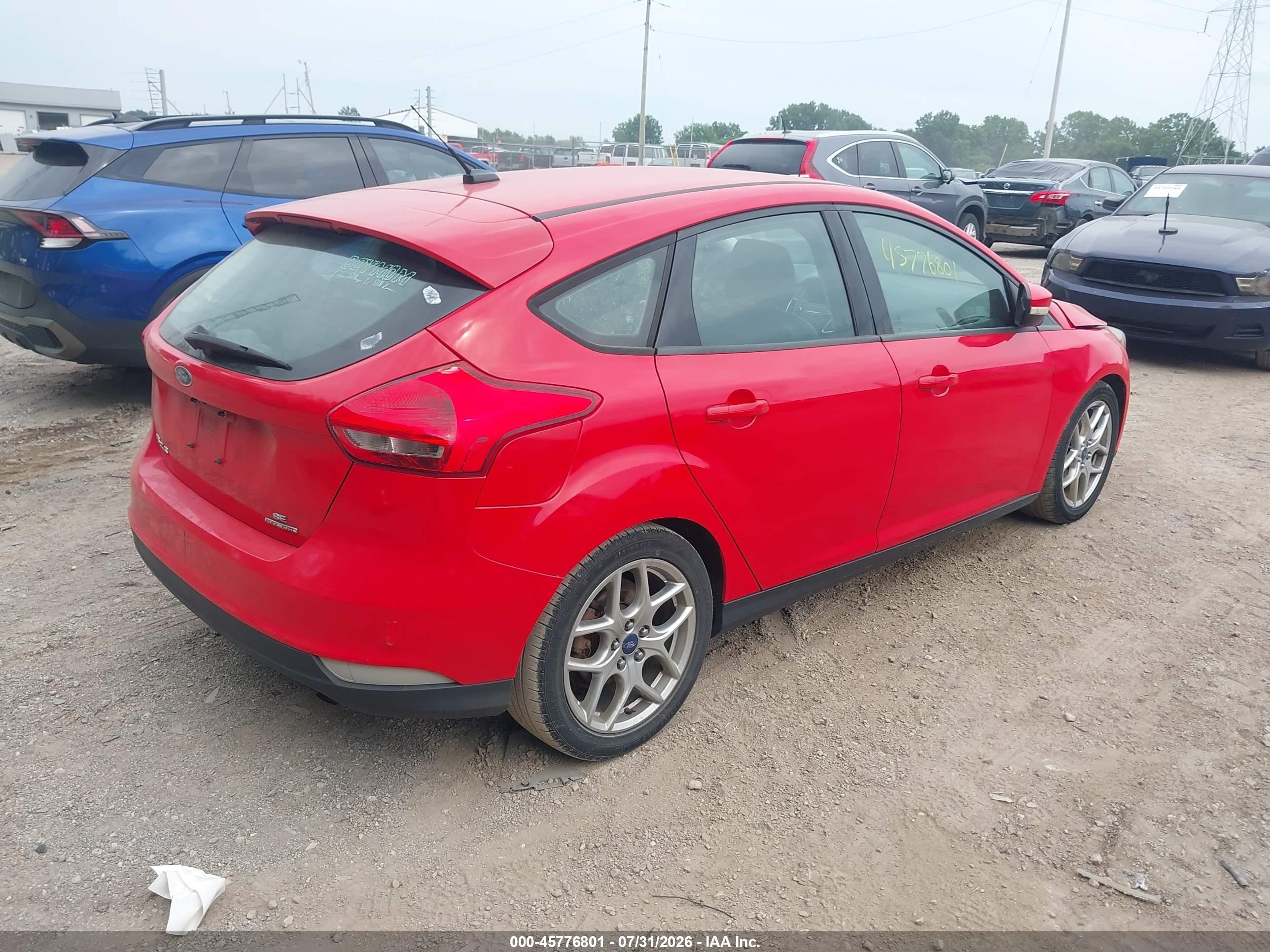 2015 Ford Focus Se Red vin: 1FADP3K26FL229664