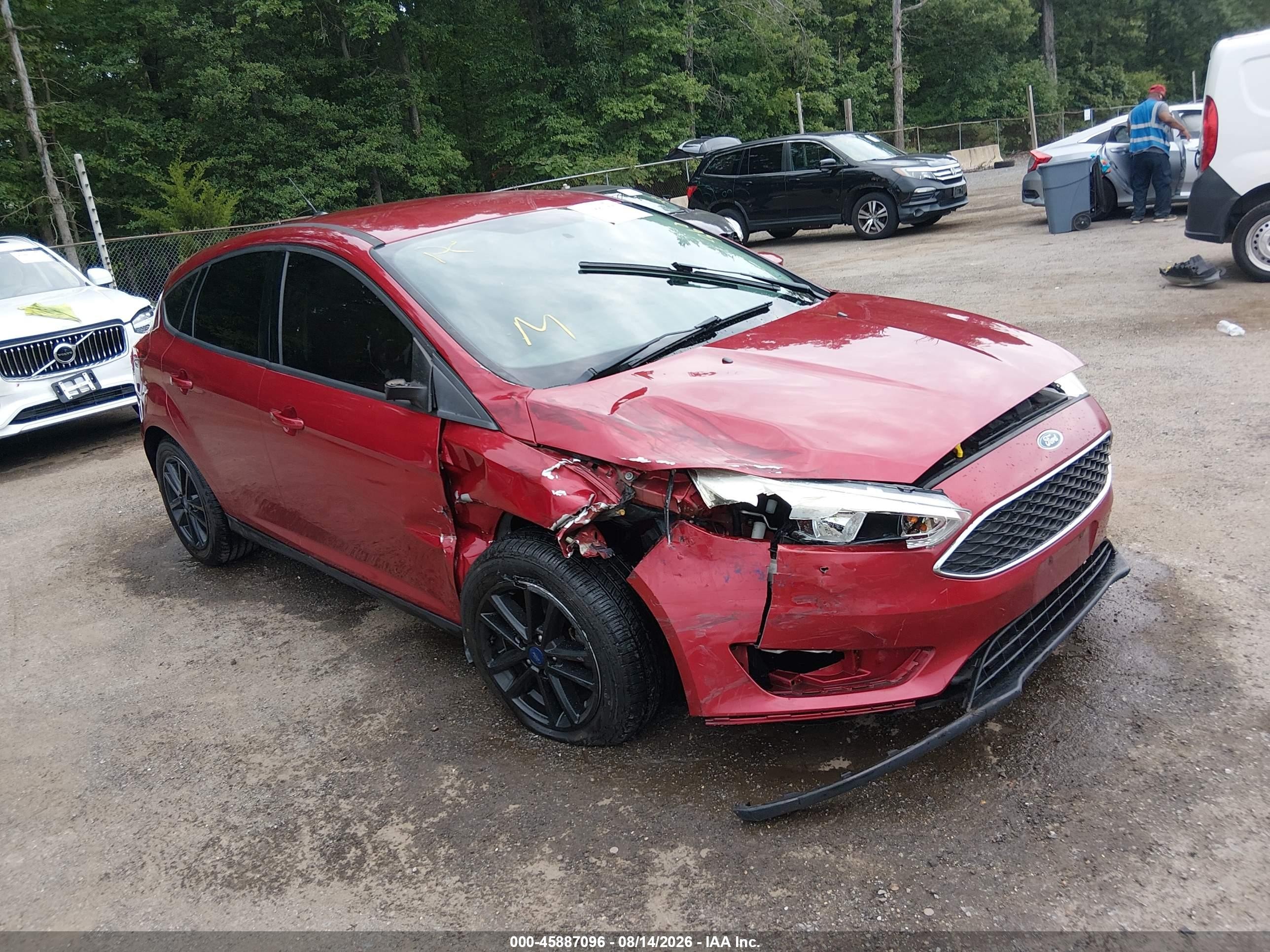 2015 Ford Focus Se Red vin: 1FADP3K26FL237554