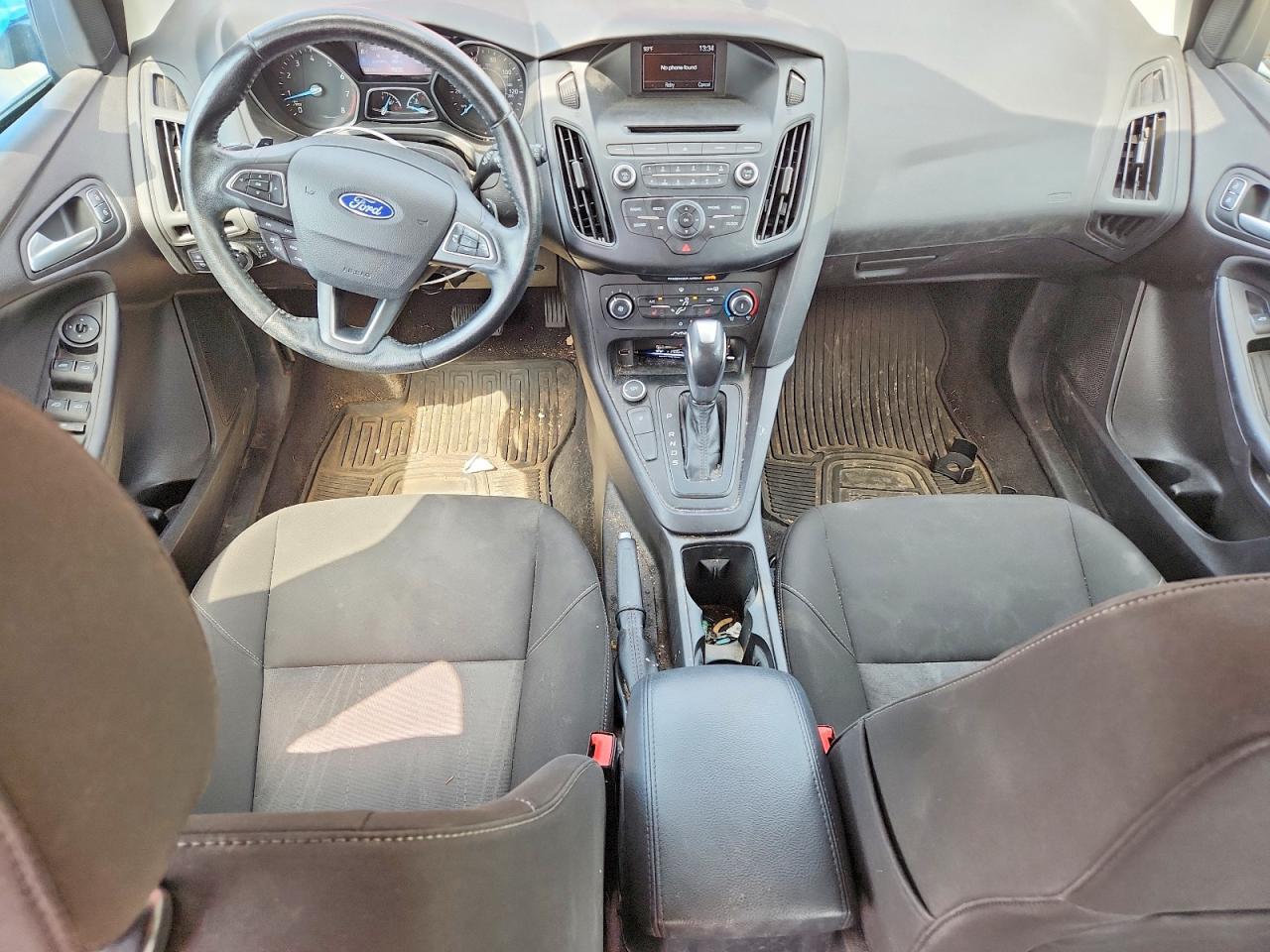 2015 Ford Focus Se Burgundy vin: 1FADP3K26FL251437