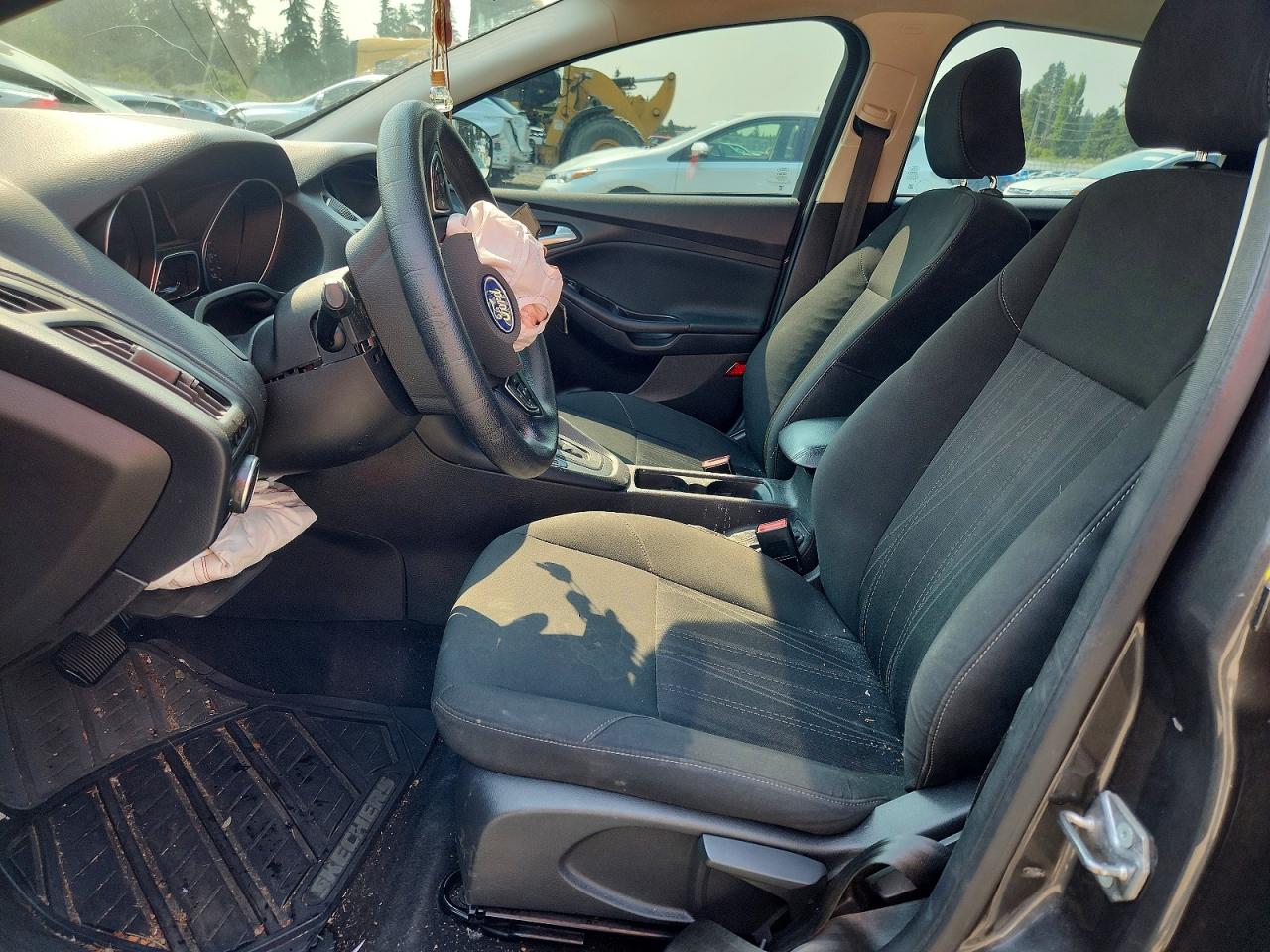 2015 Ford Focus Se Gray vin: 1FADP3K26FL263684