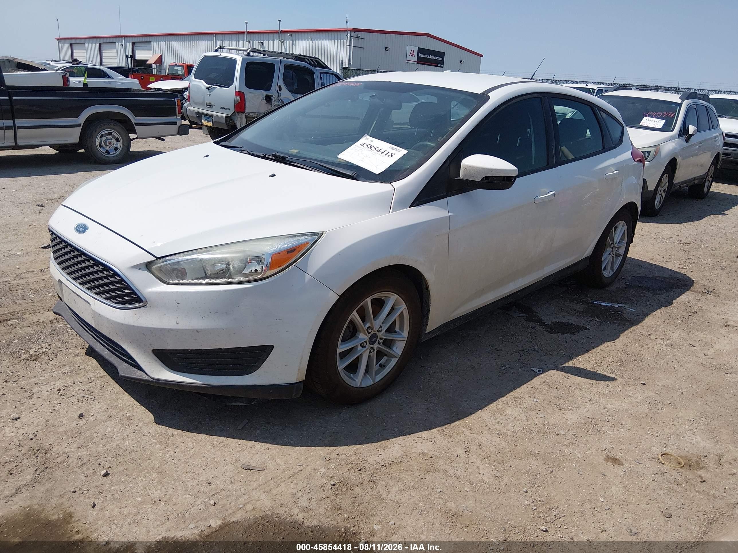 2015 Ford Focus Se White vin: 1FADP3K26FL292697