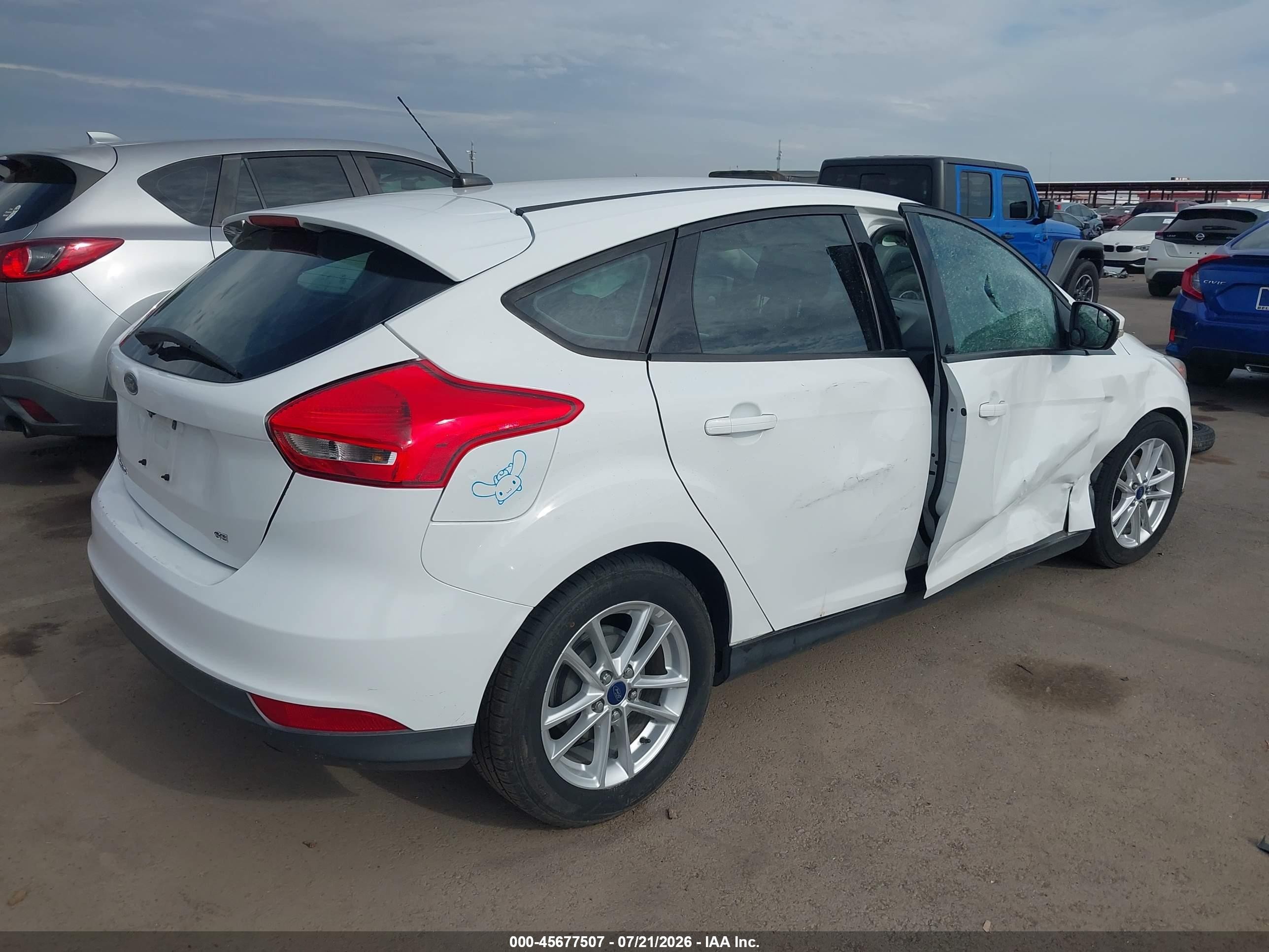 2015 Ford Focus Se White vin: 1FADP3K26FL316111