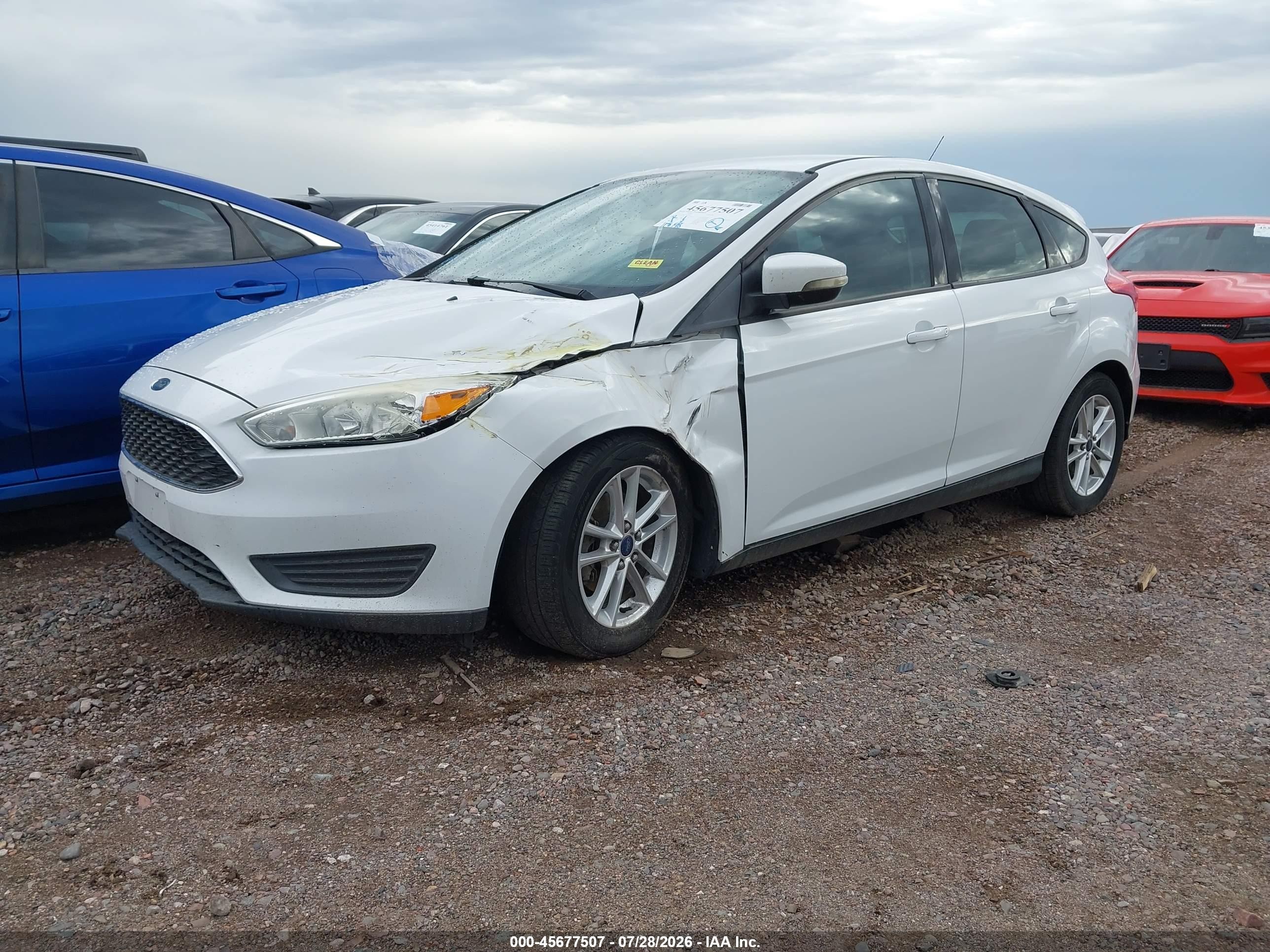 2015 Ford Focus Se White vin: 1FADP3K26FL316111