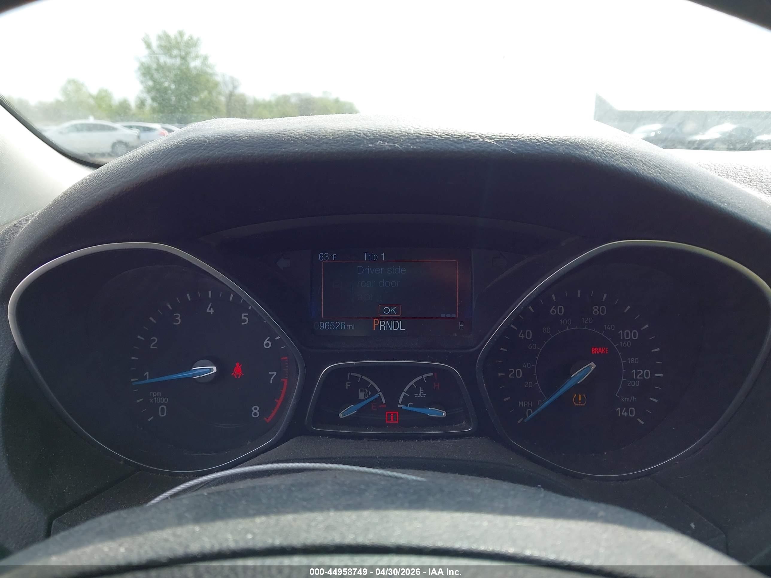 2015 Ford Focus Se White vin: 1FADP3K26FL319039