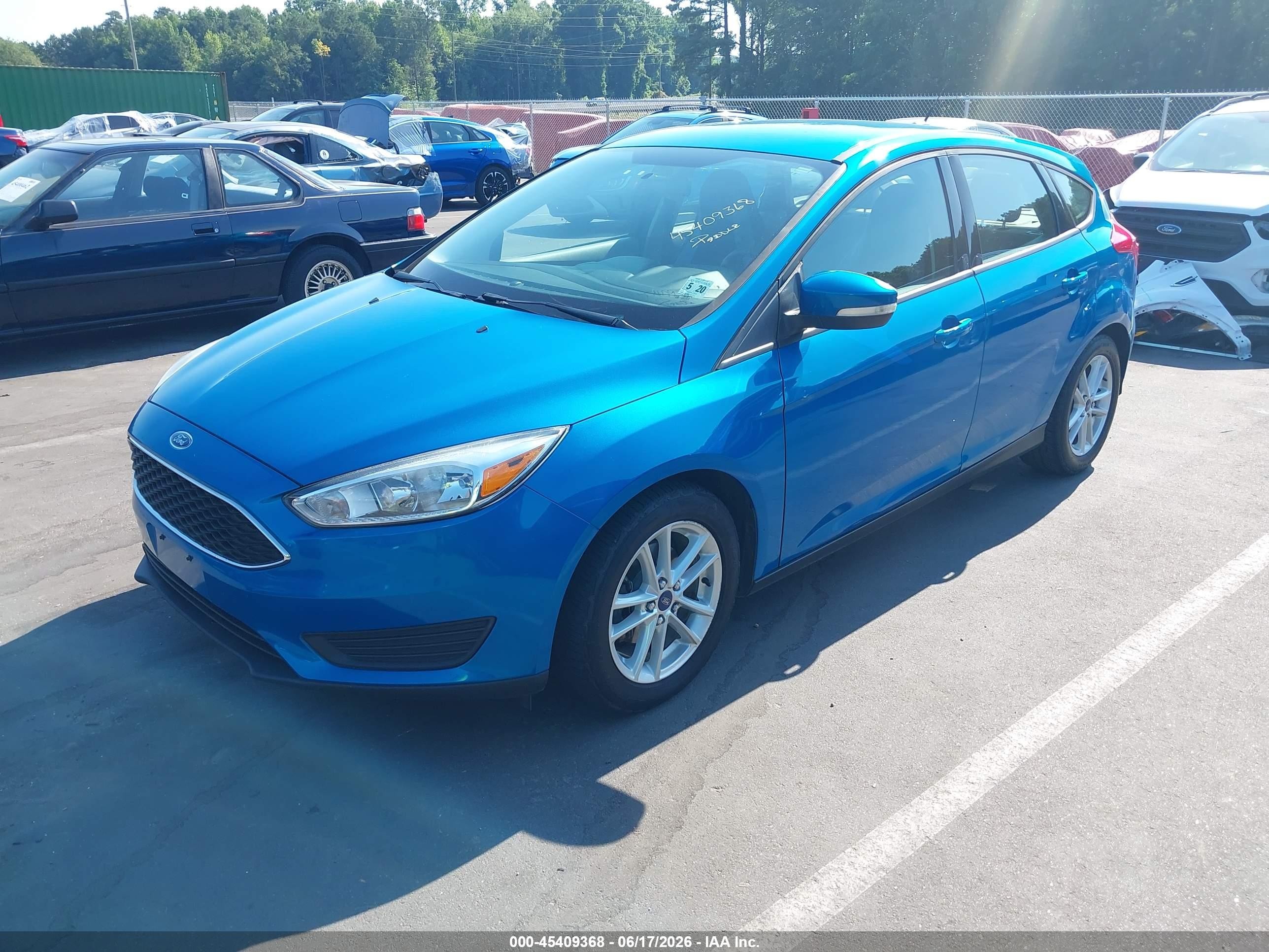 2015 Ford Focus Se Blue vin: 1FADP3K26FL319297
