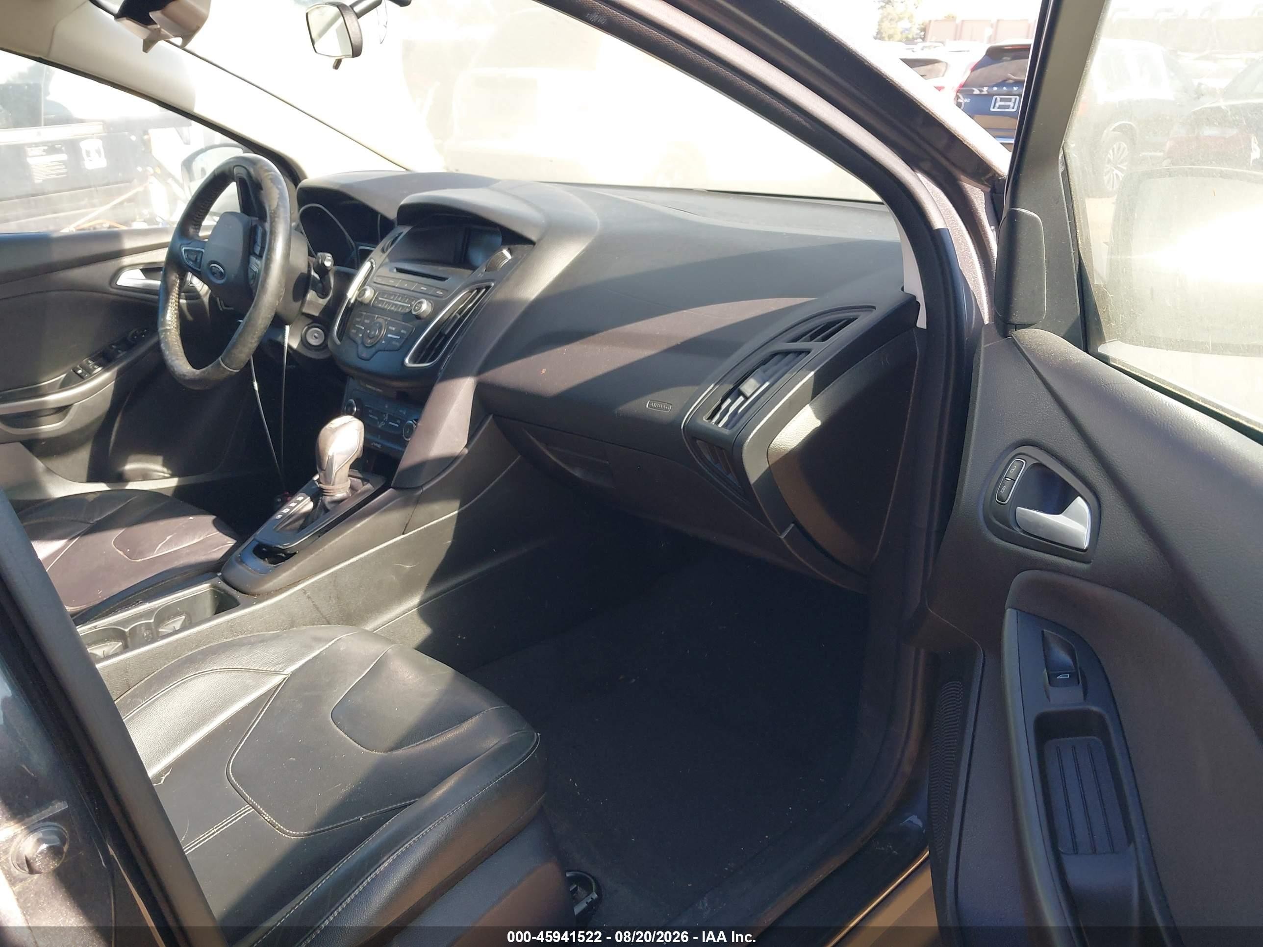 2015 Ford Focus Se Gray vin: 1FADP3K26FL324418