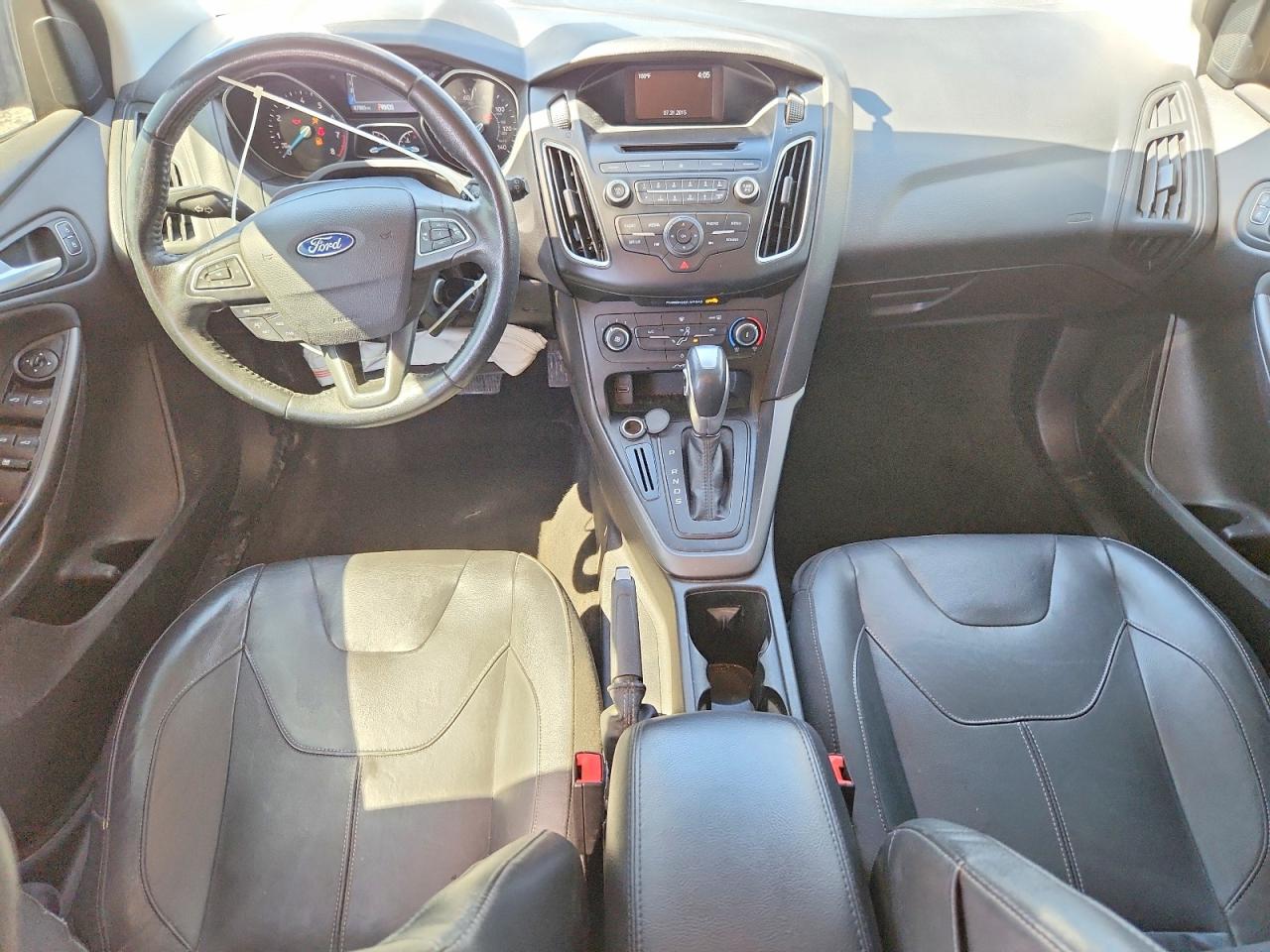2015 Ford Focus Se Gray vin: 1FADP3K26FL327352