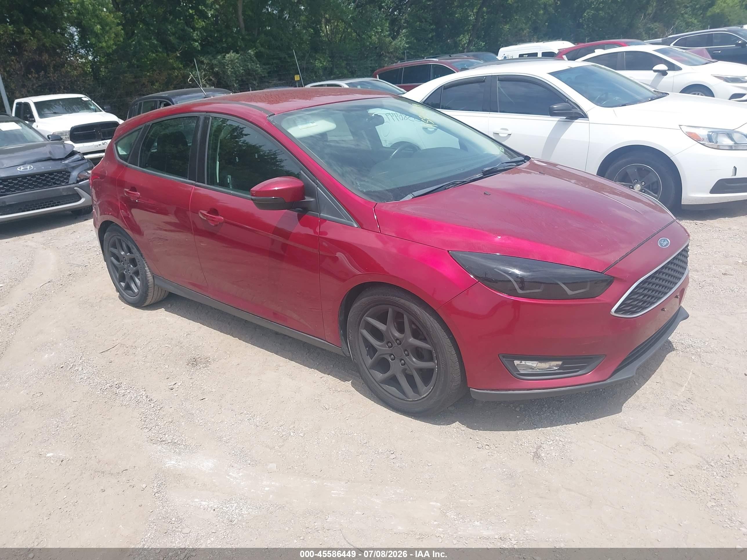 2015 Ford Focus Se Red vin: 1FADP3K26FL344247