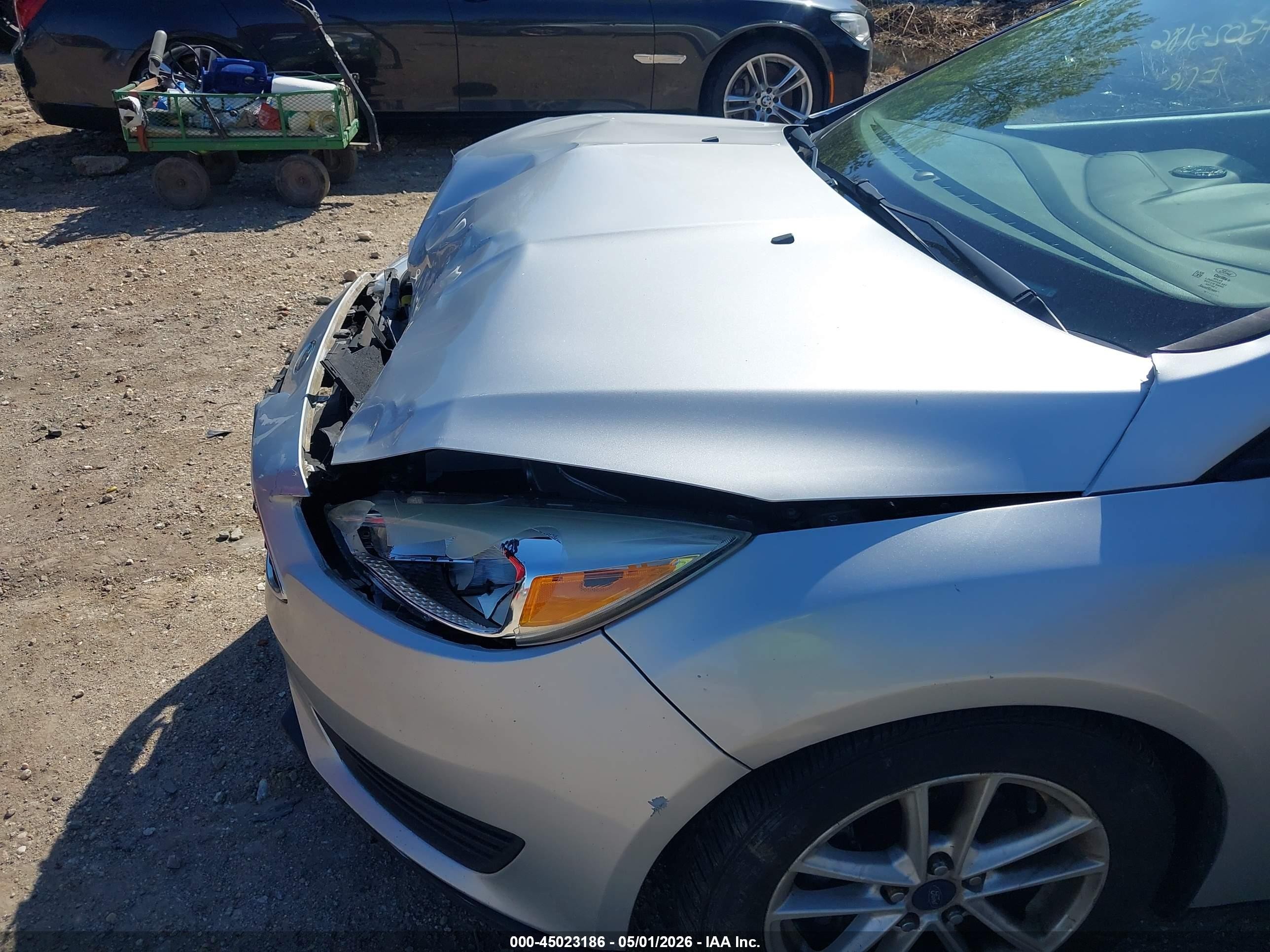 2015 Ford Focus Se Silver vin: 1FADP3K26FL350694
