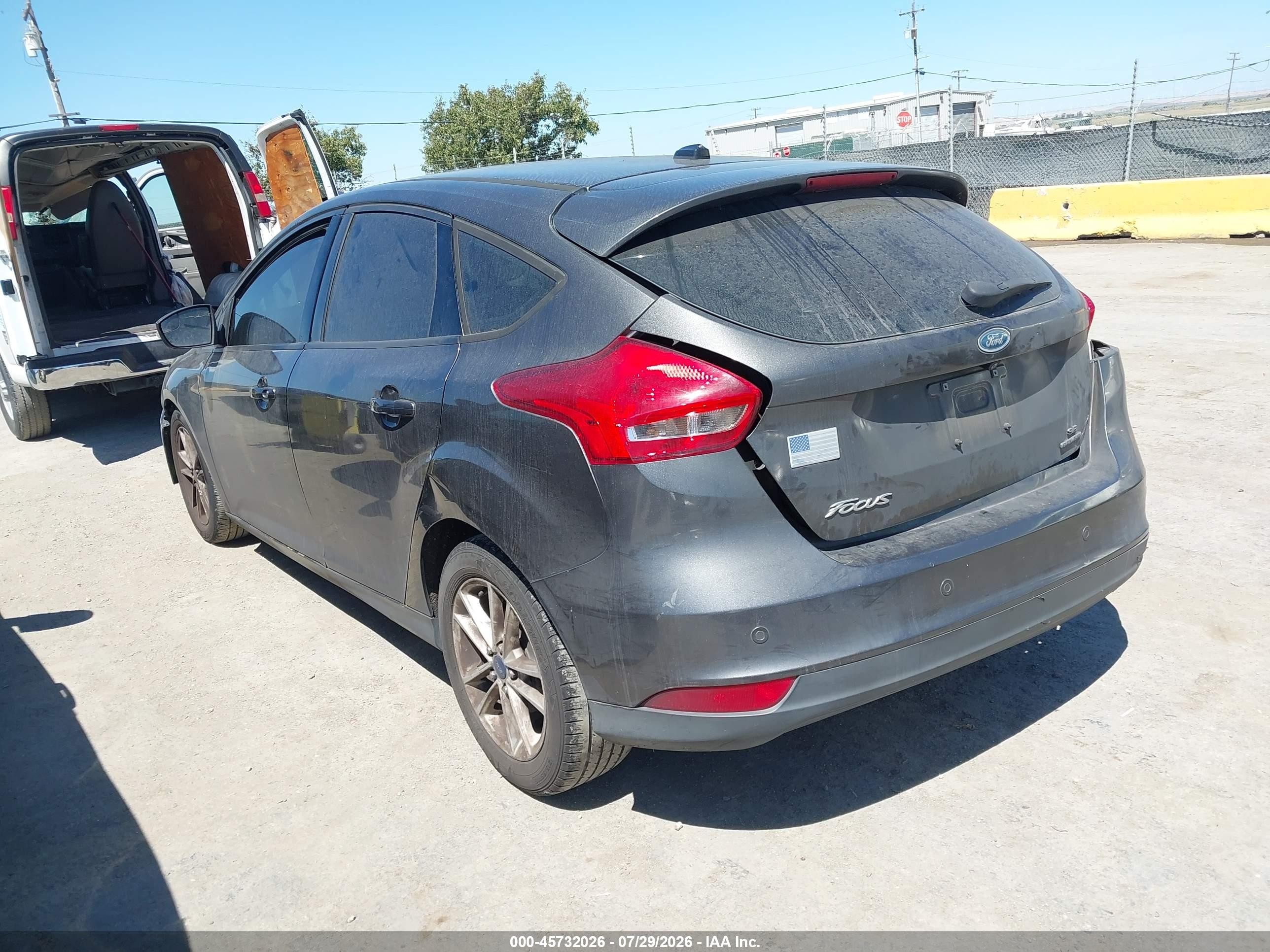 2015 Ford Focus Se Gray vin: 1FADP3K26FL351036