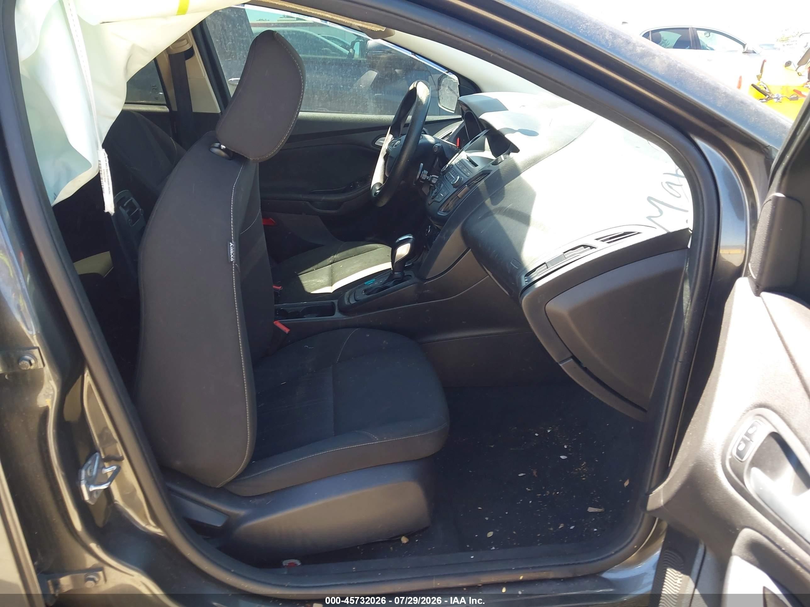 2015 Ford Focus Se Gray vin: 1FADP3K26FL351036