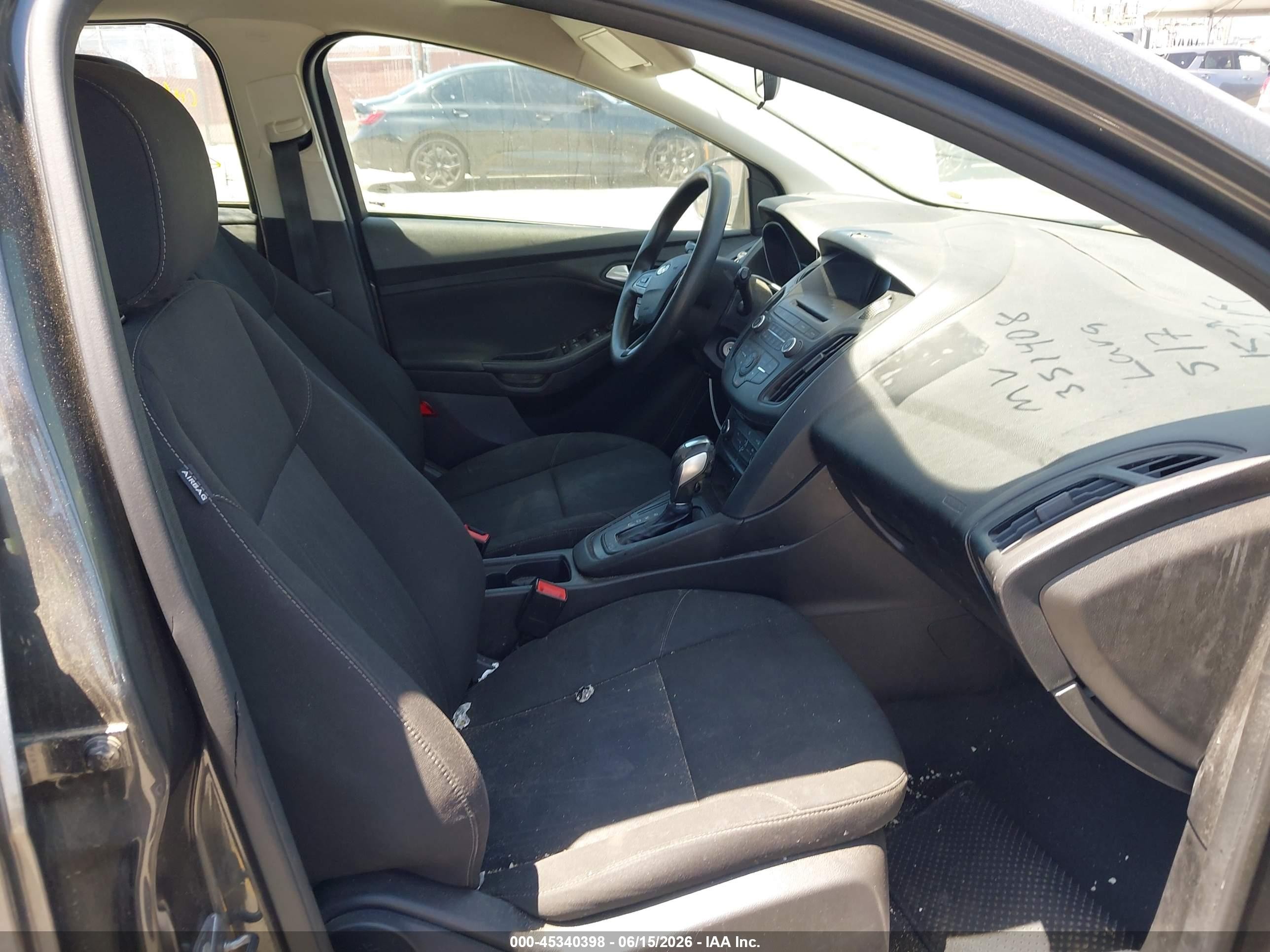 2015 Ford Focus Se Brown vin: 1FADP3K26FL351408