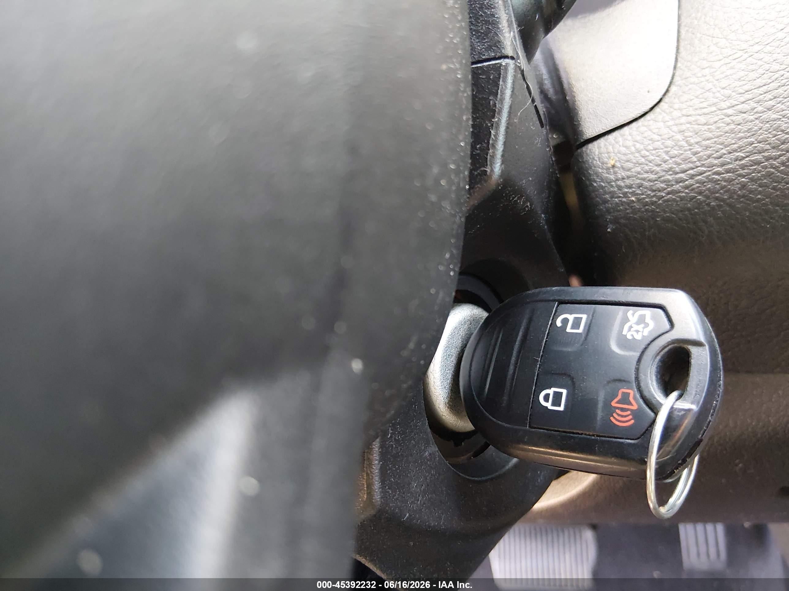 2015 Ford Focus Se Серебряный vin: 1FADP3K26FL358309