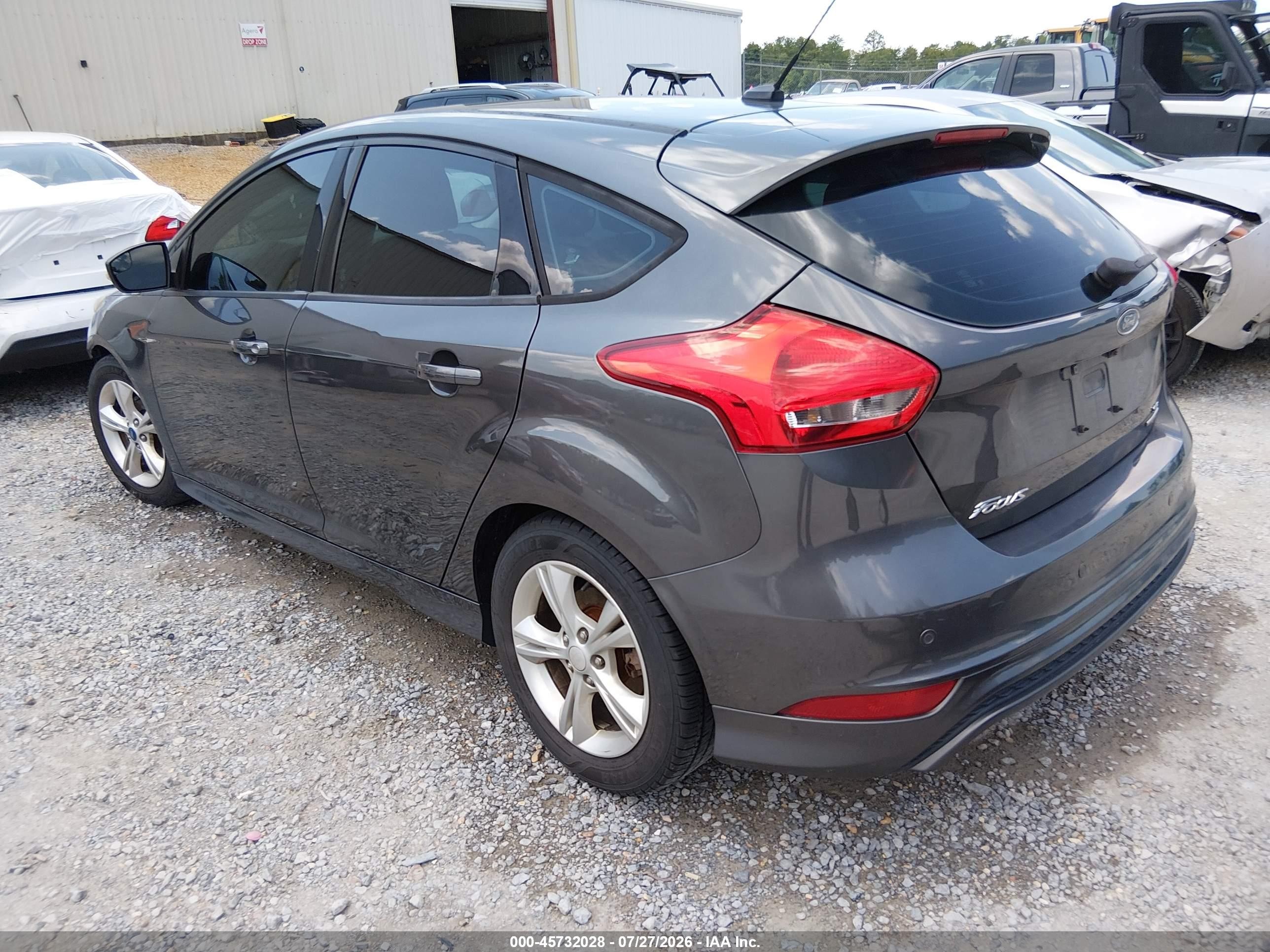 2015 Ford Focus Se Серый vin: 1FADP3K26FL360786