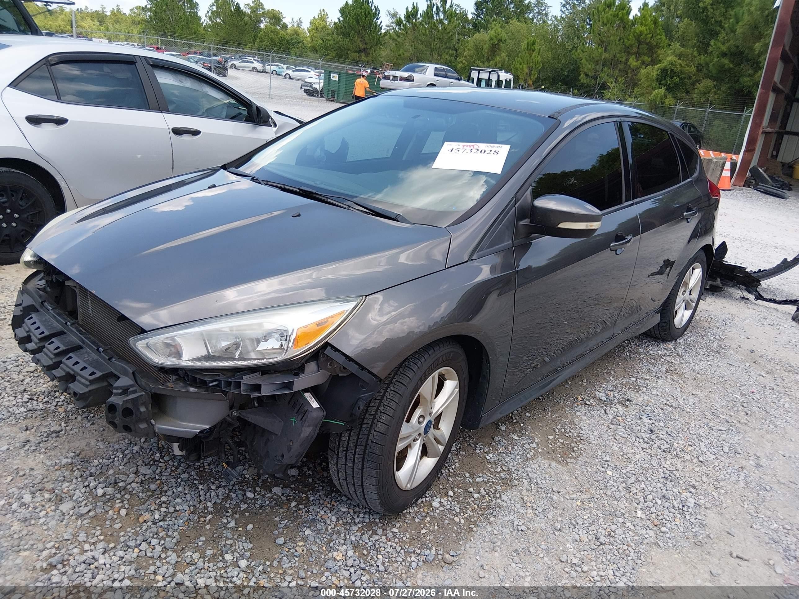 2015 Ford Focus Se Серый vin: 1FADP3K26FL360786