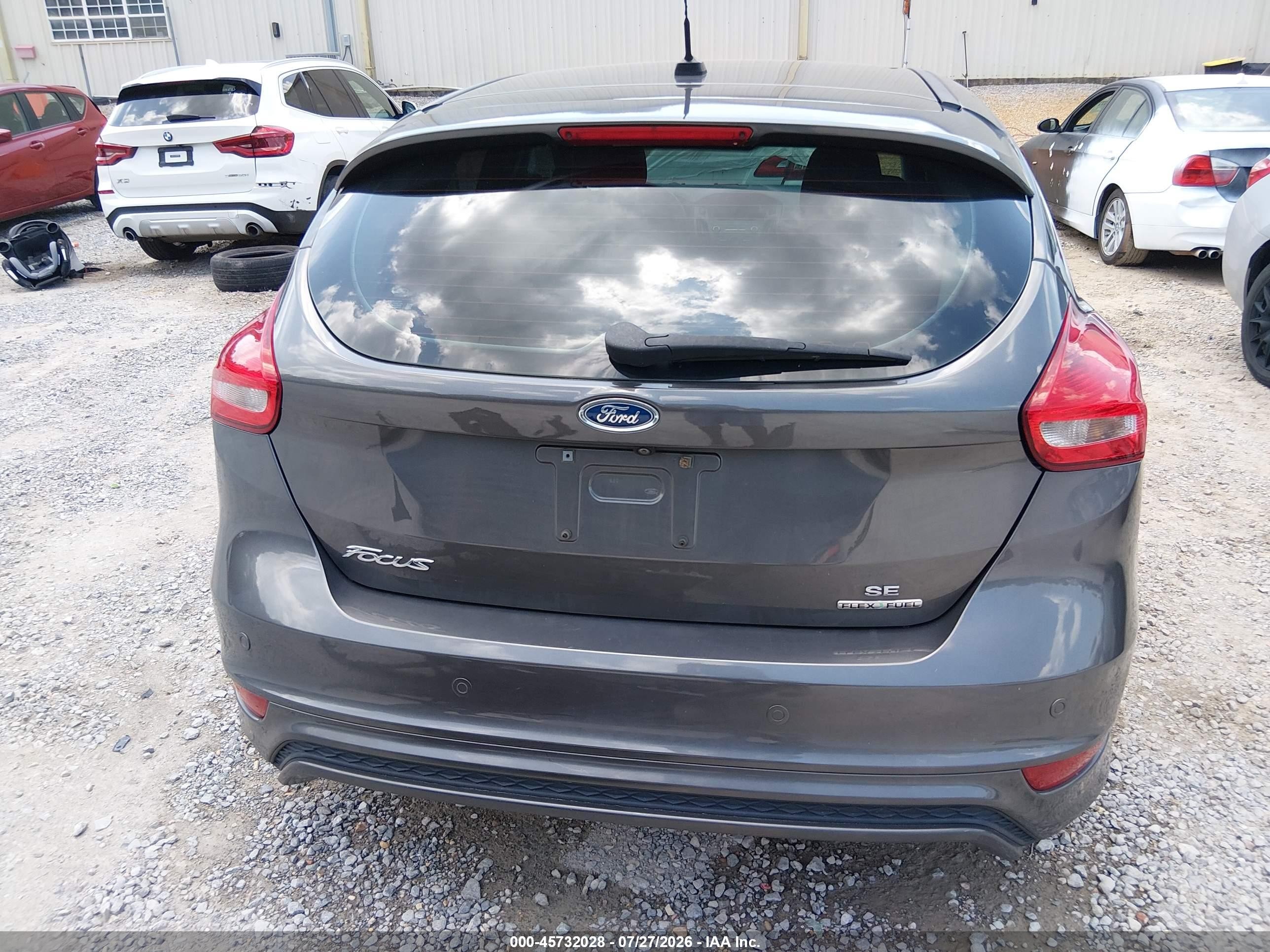2015 Ford Focus Se Серый vin: 1FADP3K26FL360786